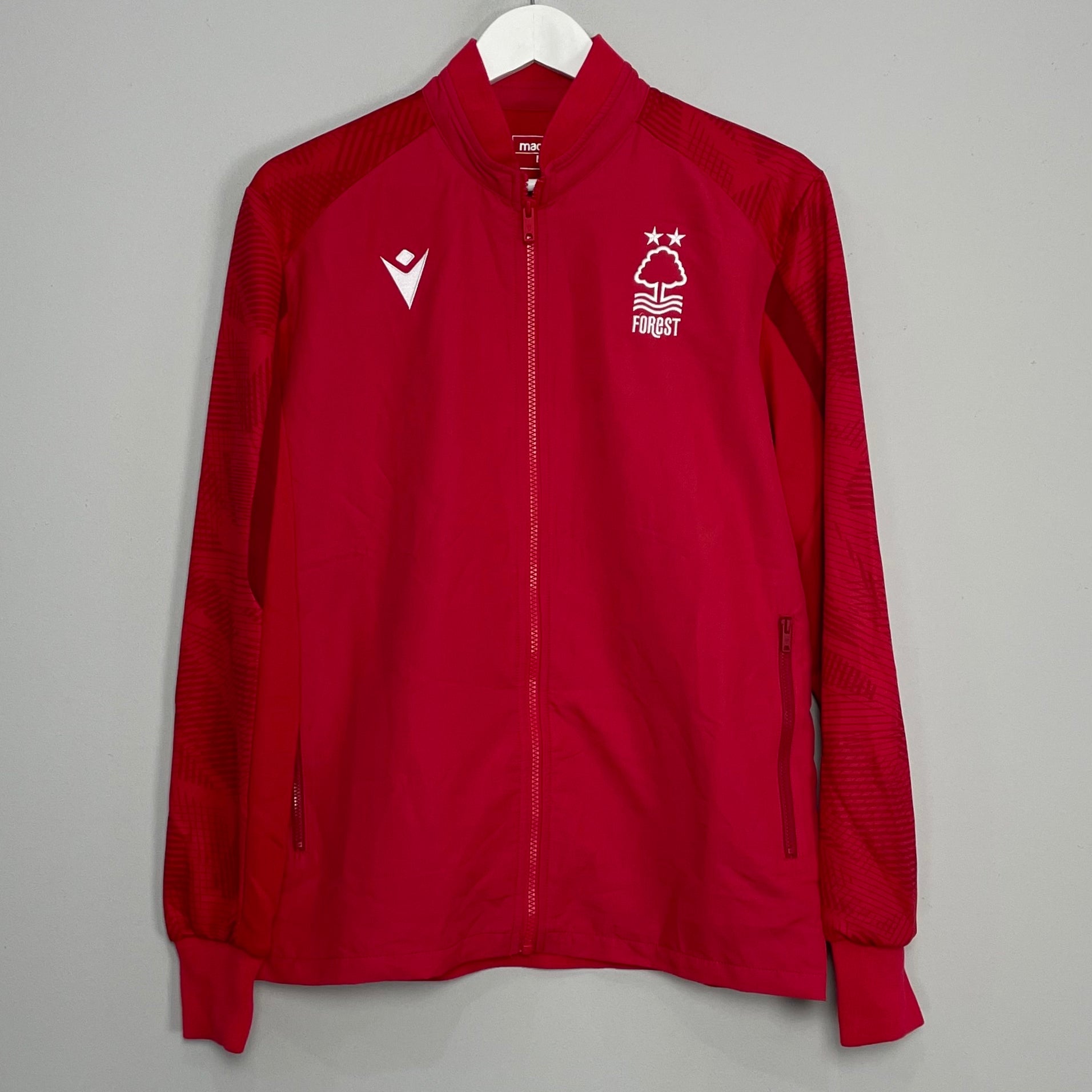 Shop 2022/23 NOTTINGHAM FOREST TRACK JACKET (M) MACRON, classic football shirts, vintage football shirts & retro soccer jerseys at Cult Kits