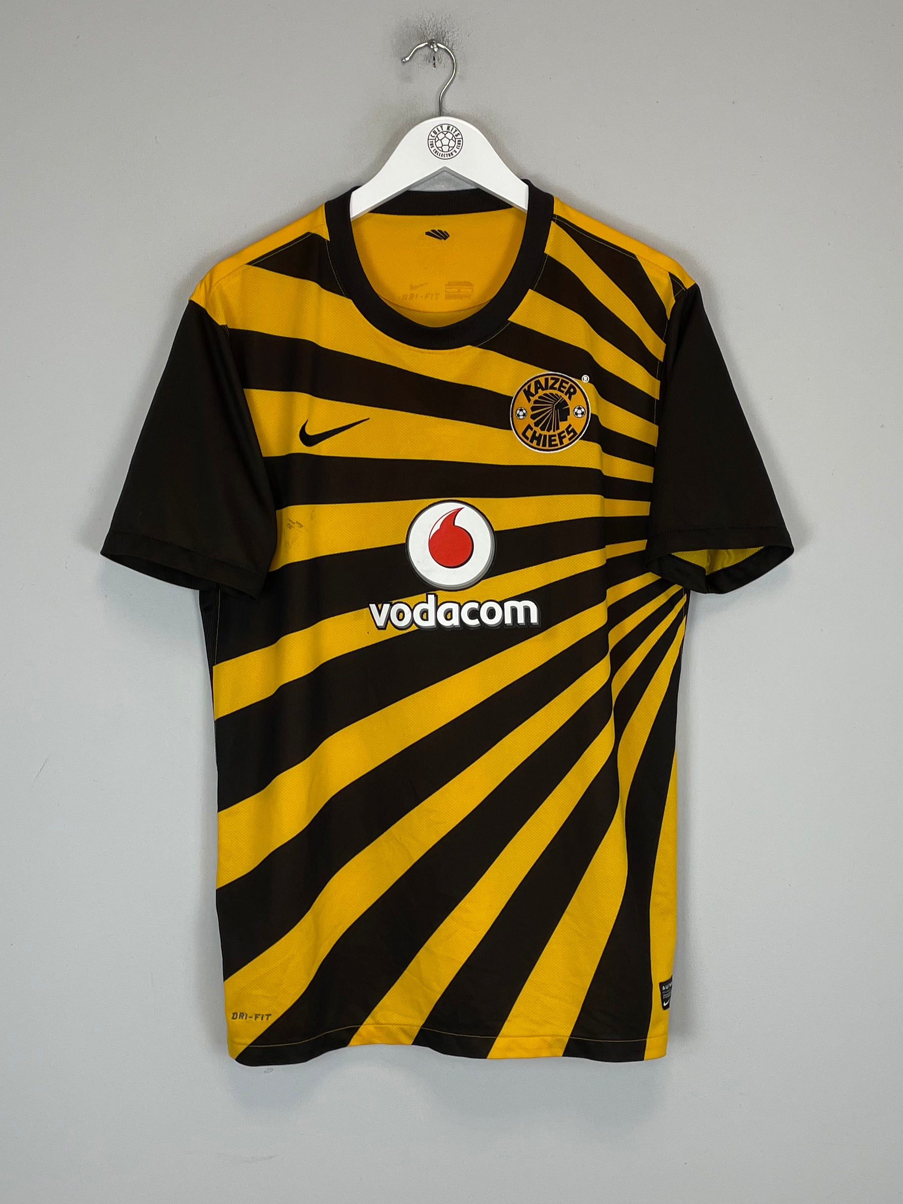 Shop 2012/13 KAIZER CHIEFS HOME SHIRT (L) NIKE, classic football shirts, vintage football shirts & retro soccer jerseys at Cult Kits