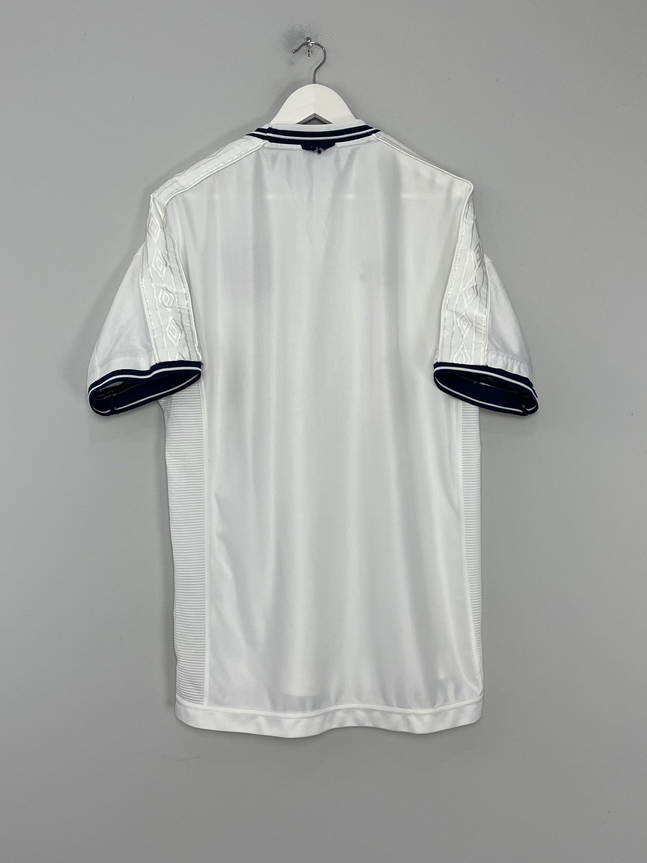Shop 1999/01 ENGLAND HOME SHIRT (XL) UMBRO, classic football shirts, vintage football shirts & retro soccer jerseys at Cult Kits