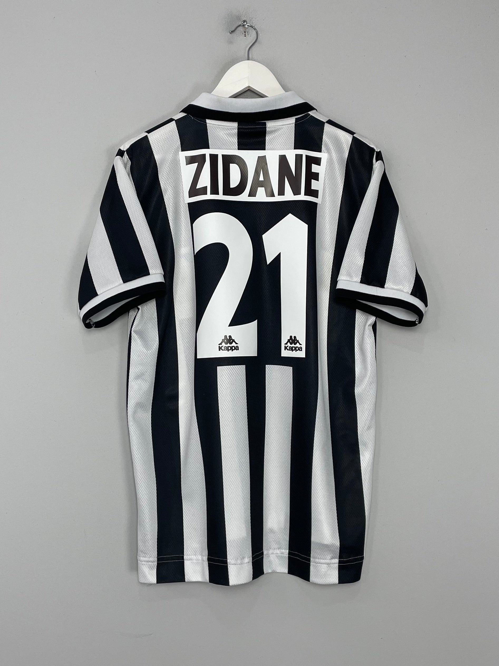 Shop 1995/96 JUVENTUS ZIDANE #21 HOME SHIRT (L) KAPPA, classic football shirts, vintage football shirts & retro soccer jerseys at Cult Kits