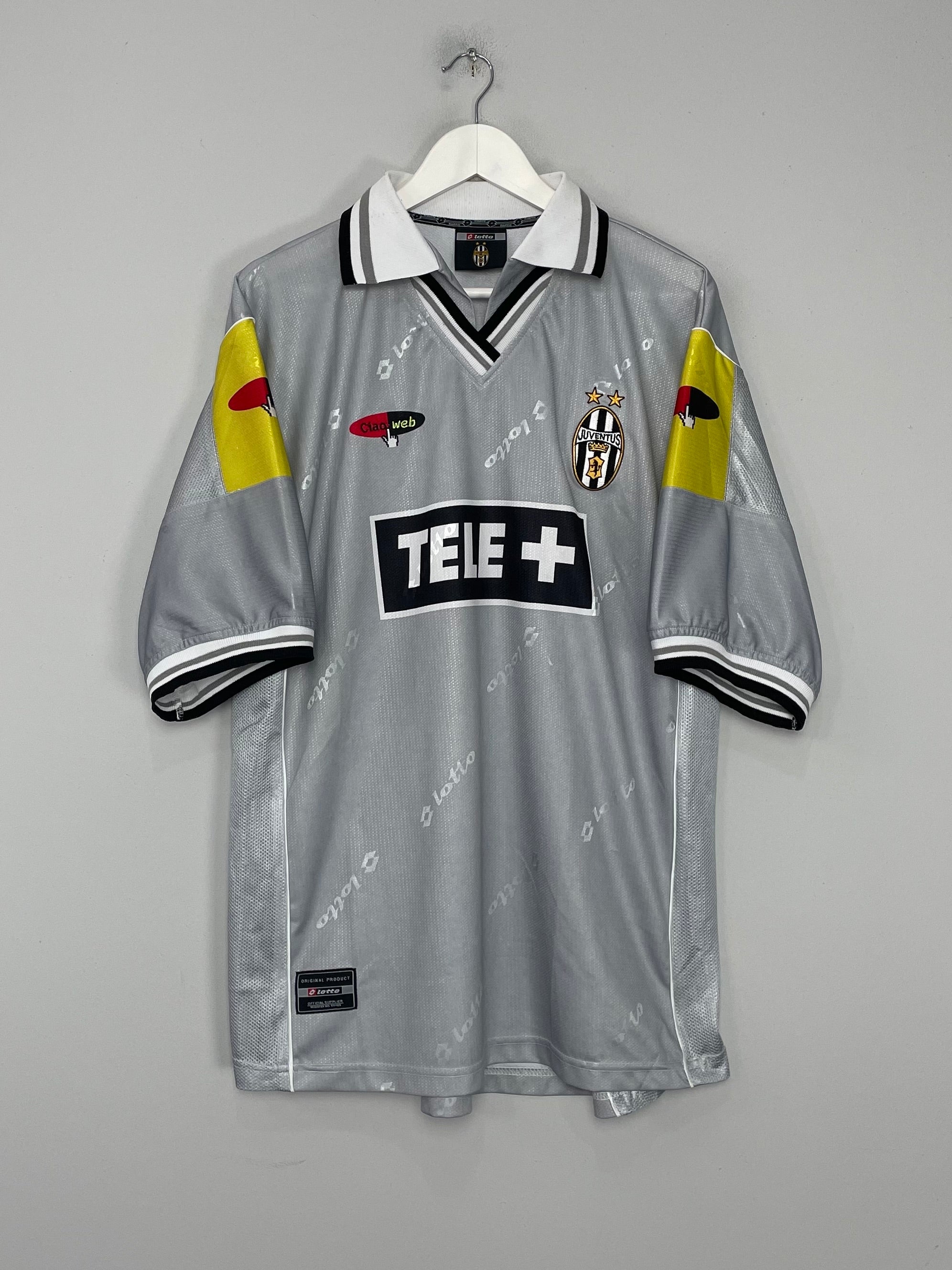 Shop 2000/01 JUVENTUS DEL PIERO #10 AWAY SHIRT (XL) LOTTO, classic football shirts, vintage football shirts & retro soccer jerseys at Cult Kits
