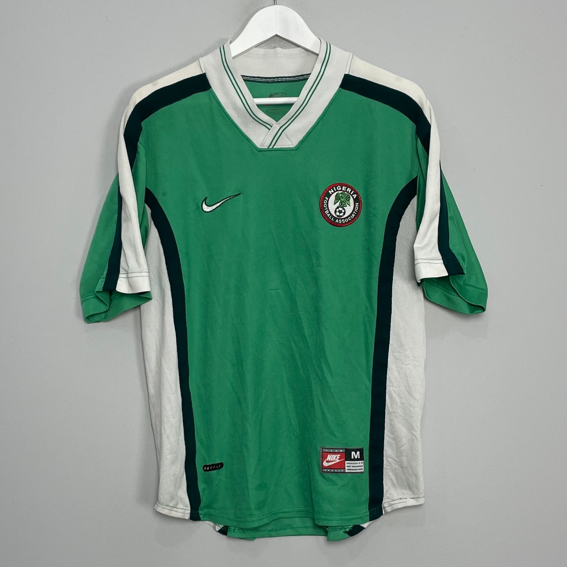 Shop 1998/00 NIGERIA HOME SHIRT (M) NIKE, classic football shirts, vintage football shirts & retro soccer jerseys at Cult Kits