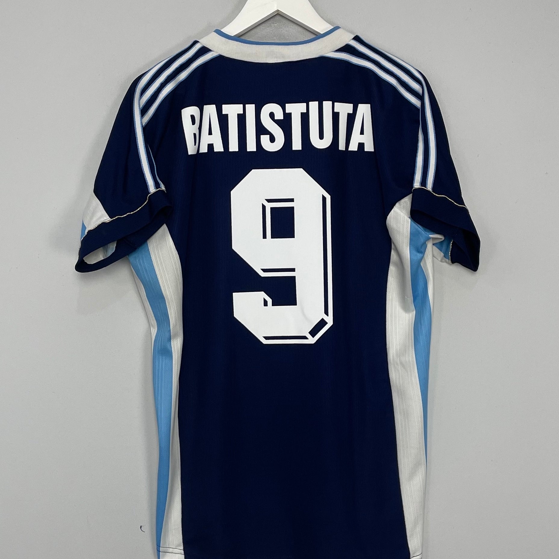 Shop 1998/99 ARGENTINA BATISTUTA #9 AWAY SHIRT (M) ADIDAS, classic football shirts, vintage football shirts & retro soccer jerseys at Cult Kits