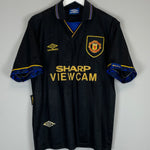 Shop 1993/94 MANCHESTER UNITED CANTONA #7 AWAY SHIRT (M) UMBRO, classic football shirts, vintage football shirts & retro soccer jerseys at Cult Kits