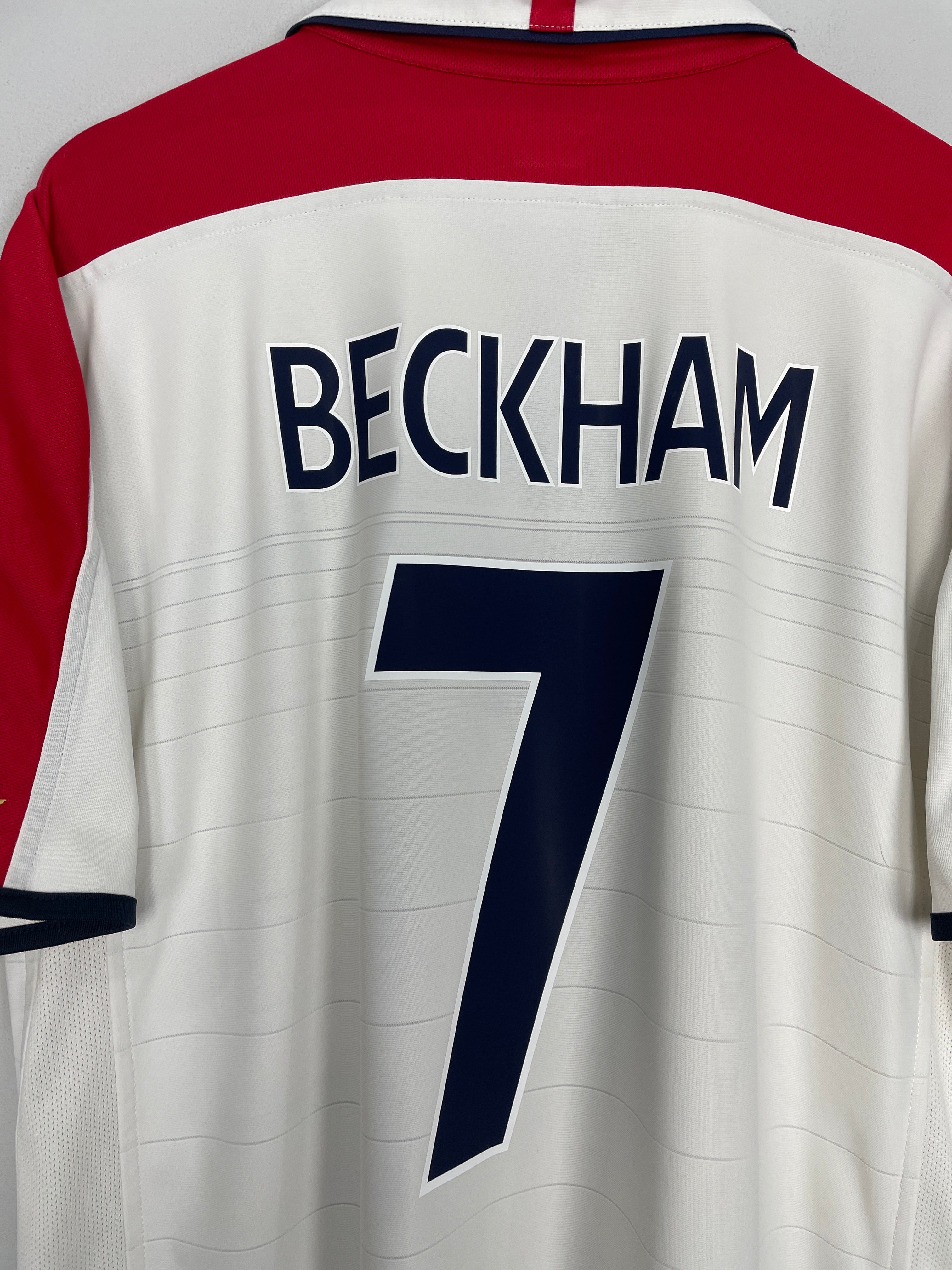 Shop 2003/05 ENGLAND BECKHAM #7 HOME SHIRT (XL) UMBRO, classic football shirts, vintage football shirts & retro soccer jerseys at Cult Kits