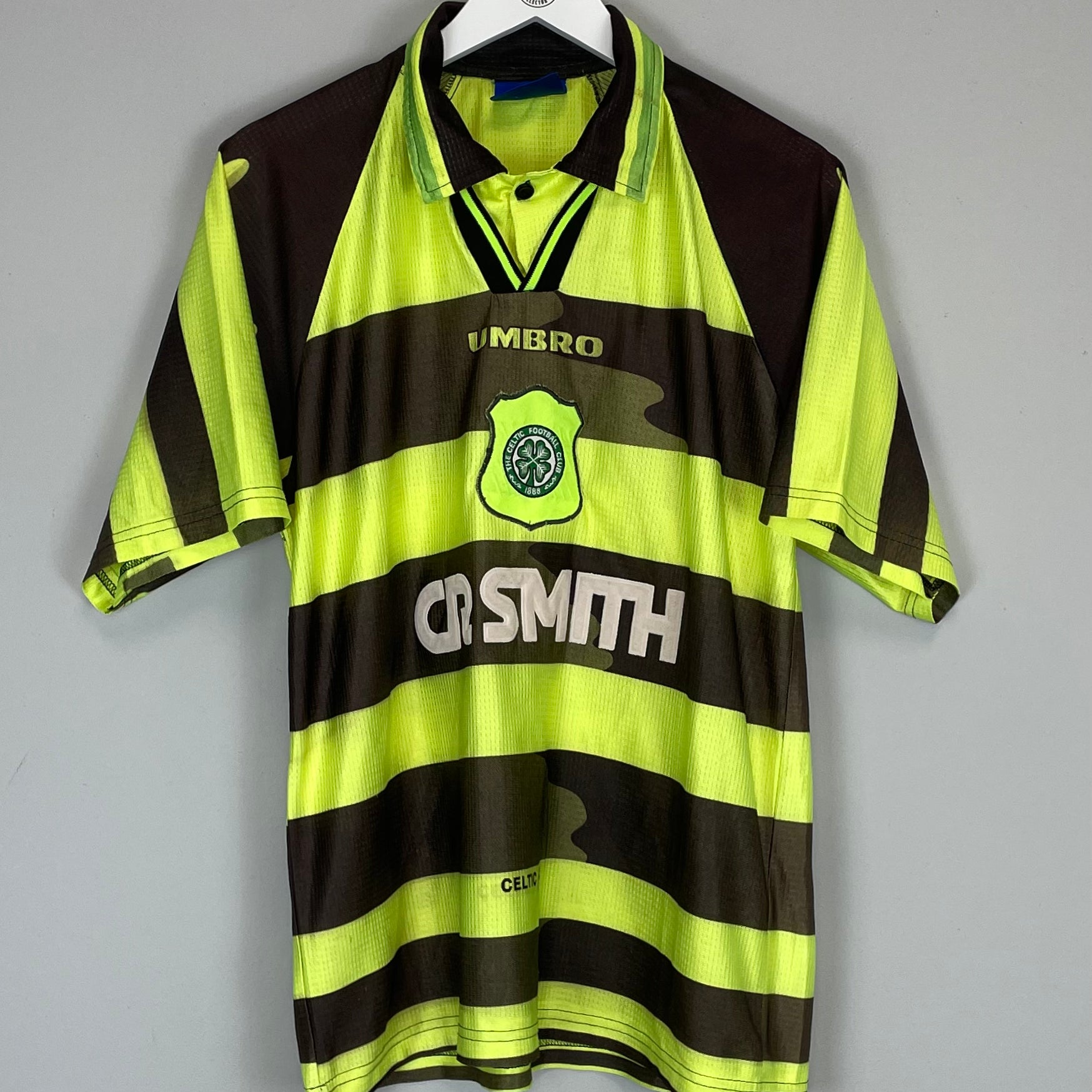 Shop 1996/97 CELTIC AWAY SHIRT (M) UMBRO, classic football shirts, vintage football shirts & retro soccer jerseys at Cult Kits