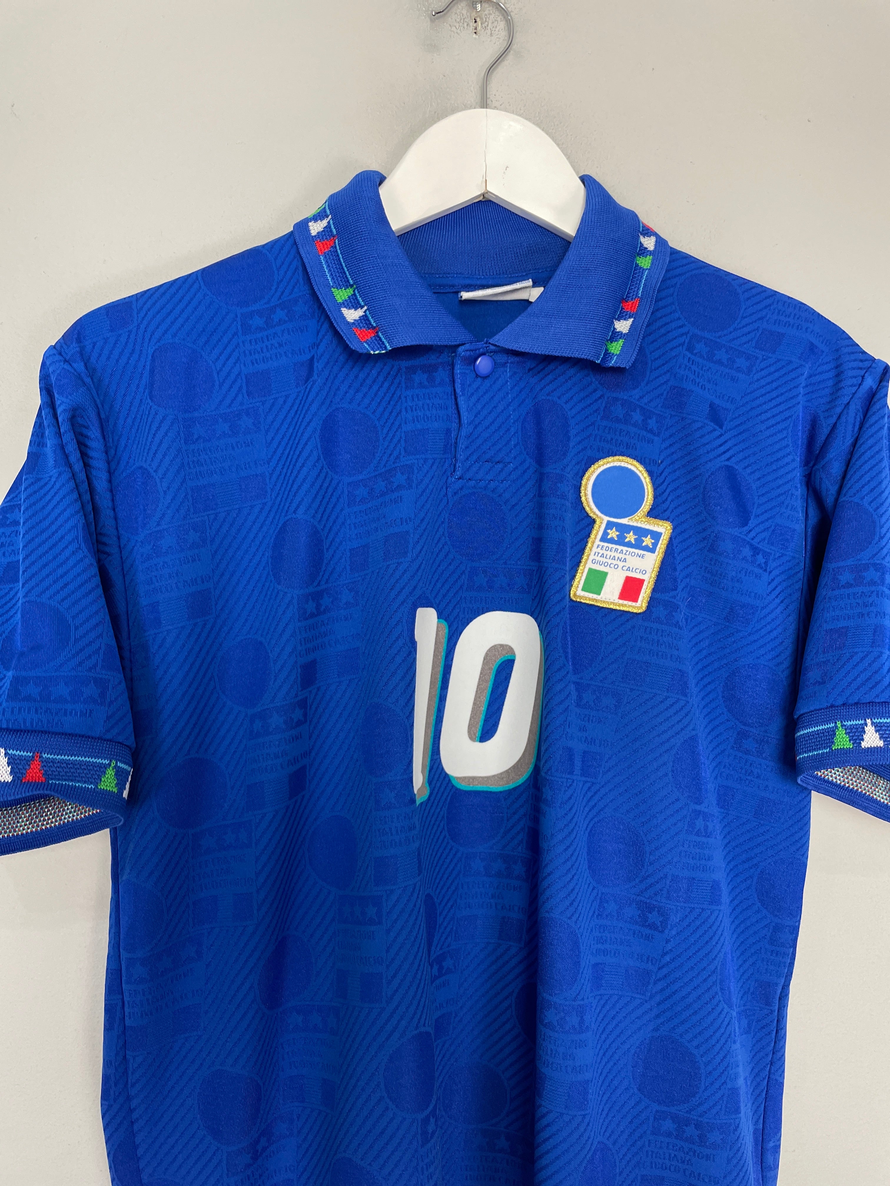 Shop 1994 ITALY BAGGIO #10 HOME SHIRT (L) DIADORA, classic football shirts, vintage football shirts & retro soccer jerseys at Cult Kits