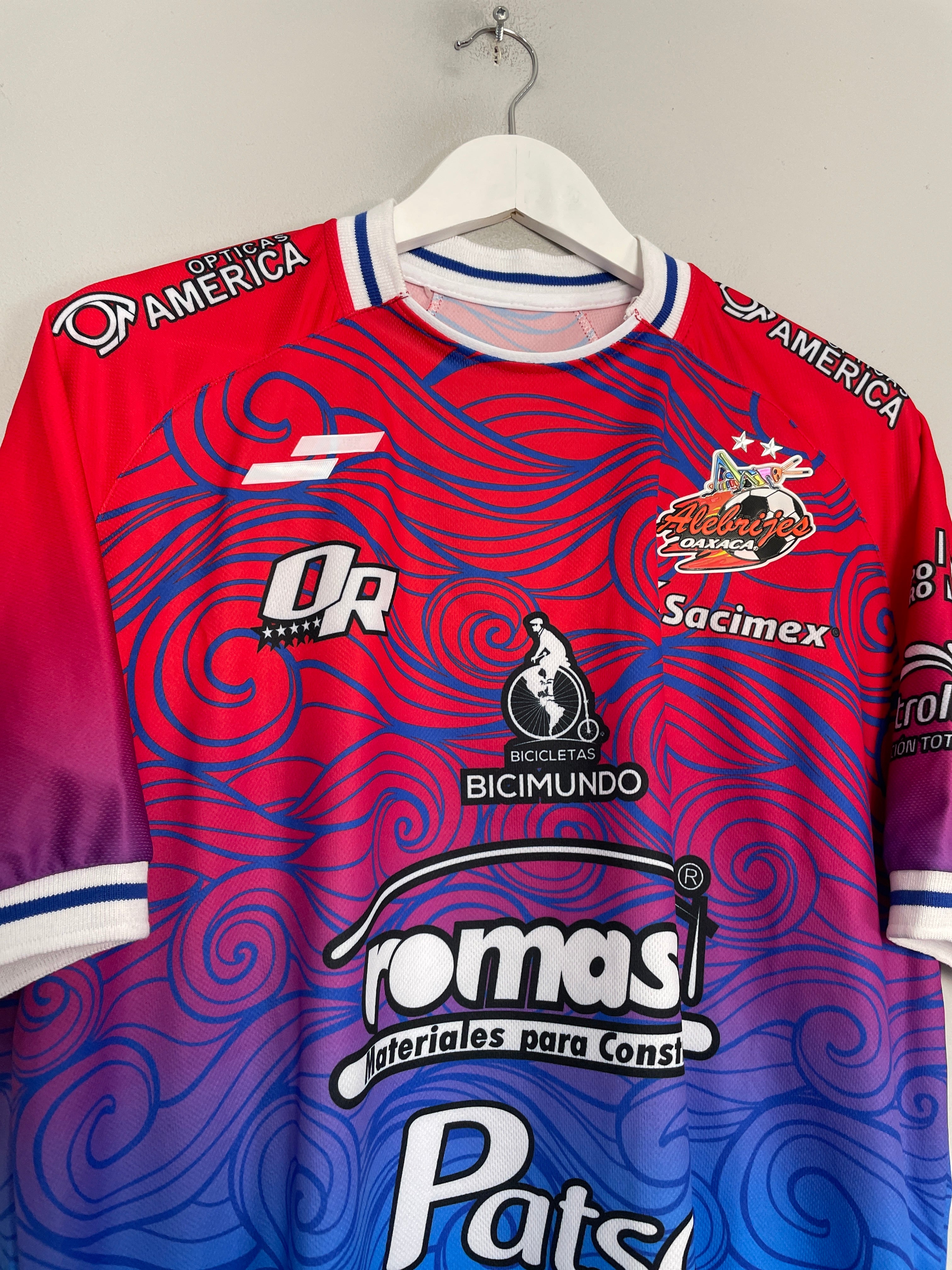 Shop 2021/22 ALEBRIJES DE OAXACA THIRD SHIRT (XL) SILVER, classic football shirts, vintage football shirts & retro soccer jerseys at Cult Kits