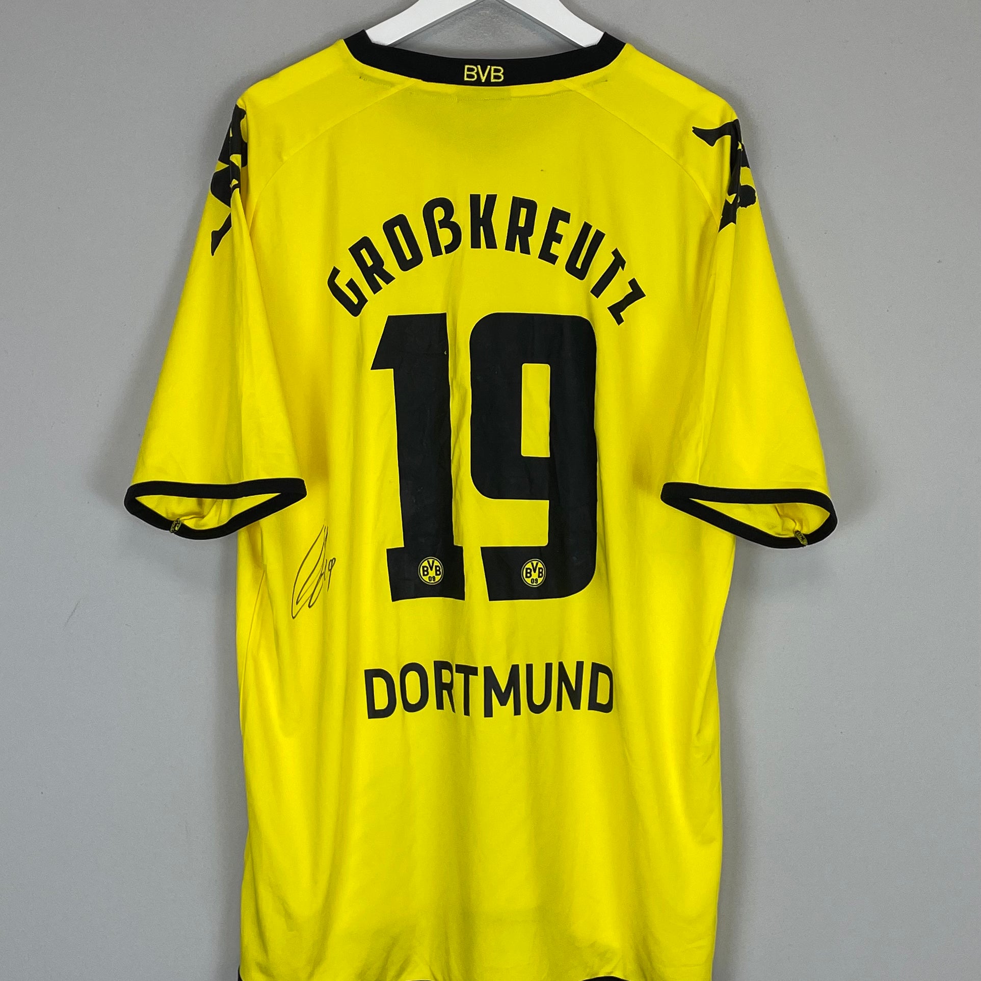 Shop 2011/12 DORTMUND GROBKREUTZ #19 *SIGNED* HOME SHIRT (XXL) KAPPA, classic football shirts, vintage football shirts & retro soccer jerseys at Cult Kits