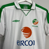 Shop 2003/05 IRELAND AWAY SHIRT (S) UMBRO, classic football shirts, vintage football shirts & retro soccer jerseys at Cult Kits