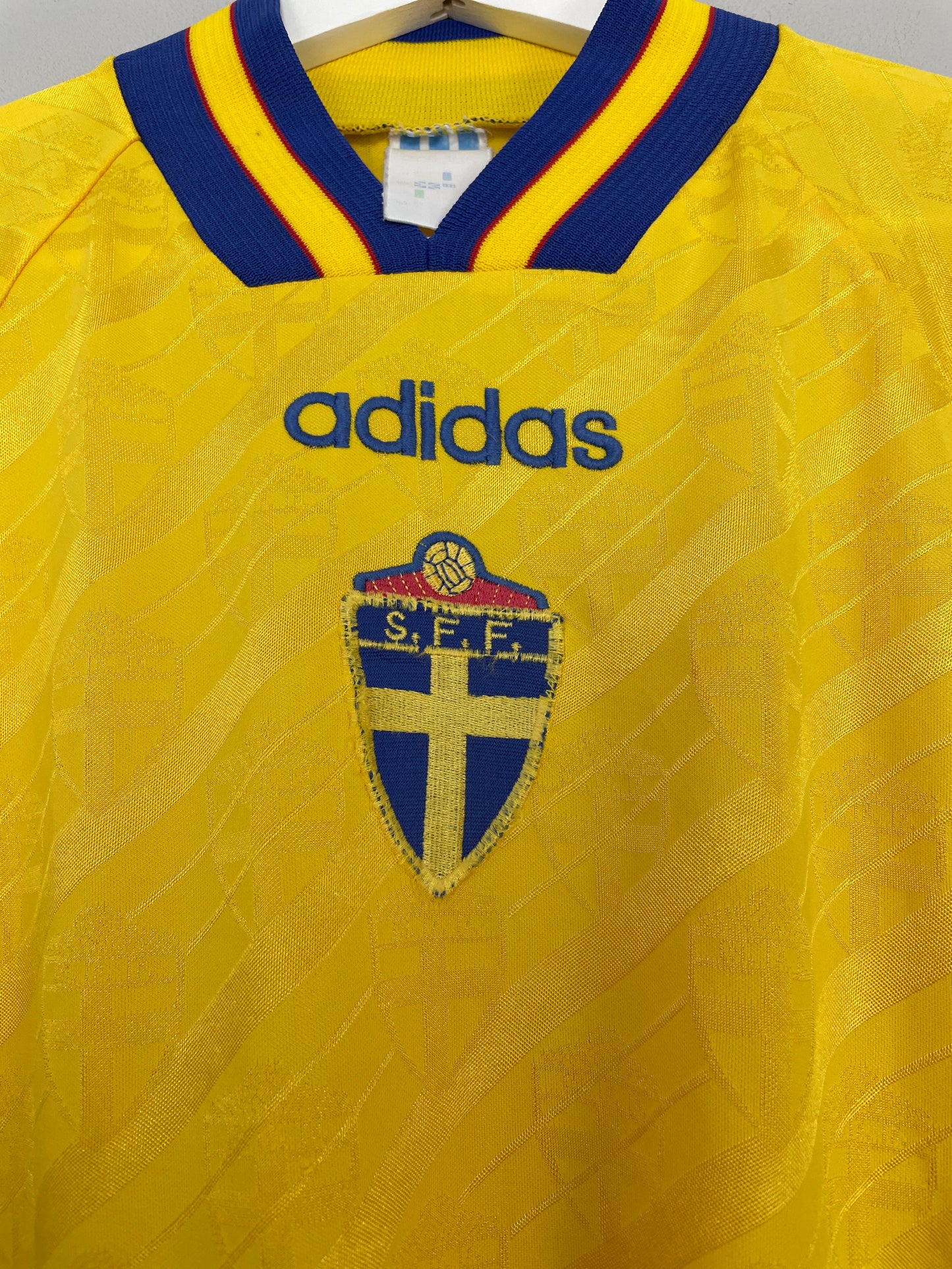 1994/95 SWEDEN HOME SHIRT (M) ADIDAS