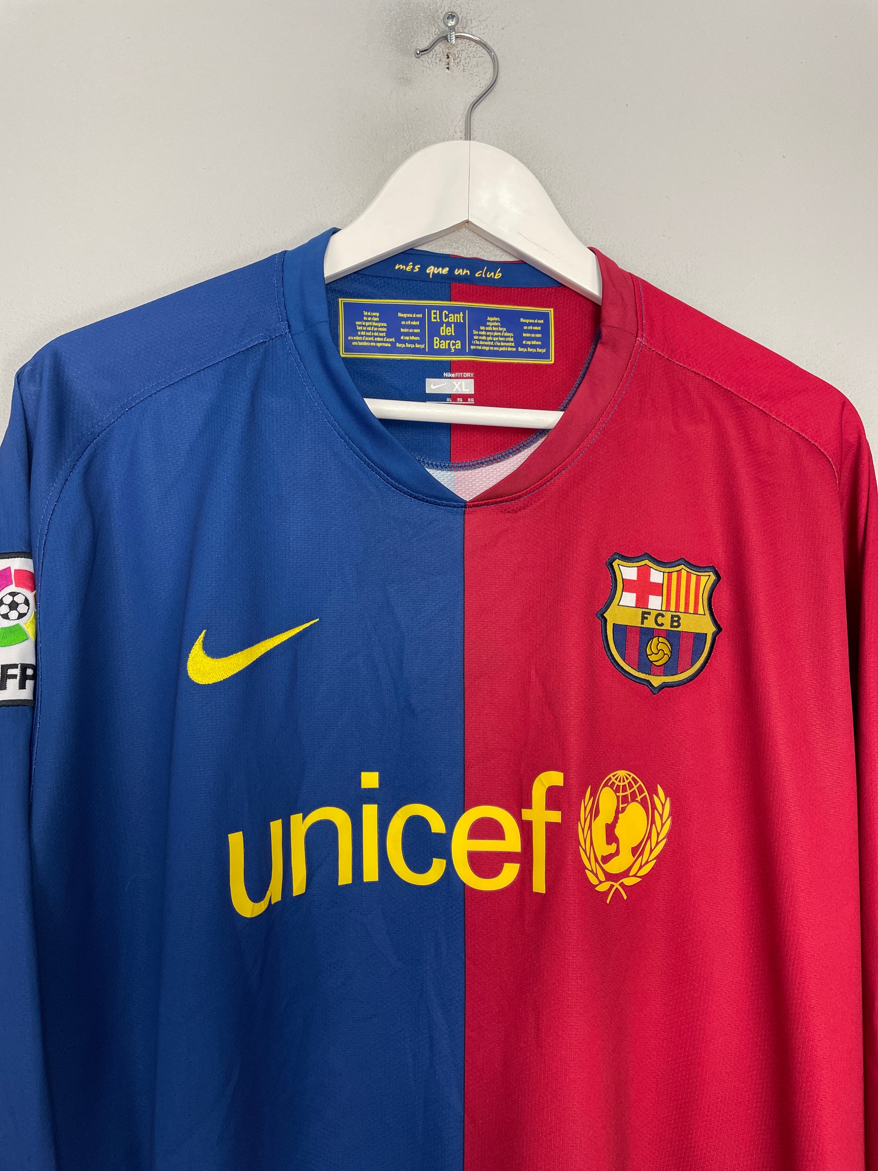 Shop 2008/10 BARCELONA MESSI #10 L/S HOME SHIRT (XL) NIKE, classic football shirts, vintage football shirts & retro soccer jerseys at Cult Kits