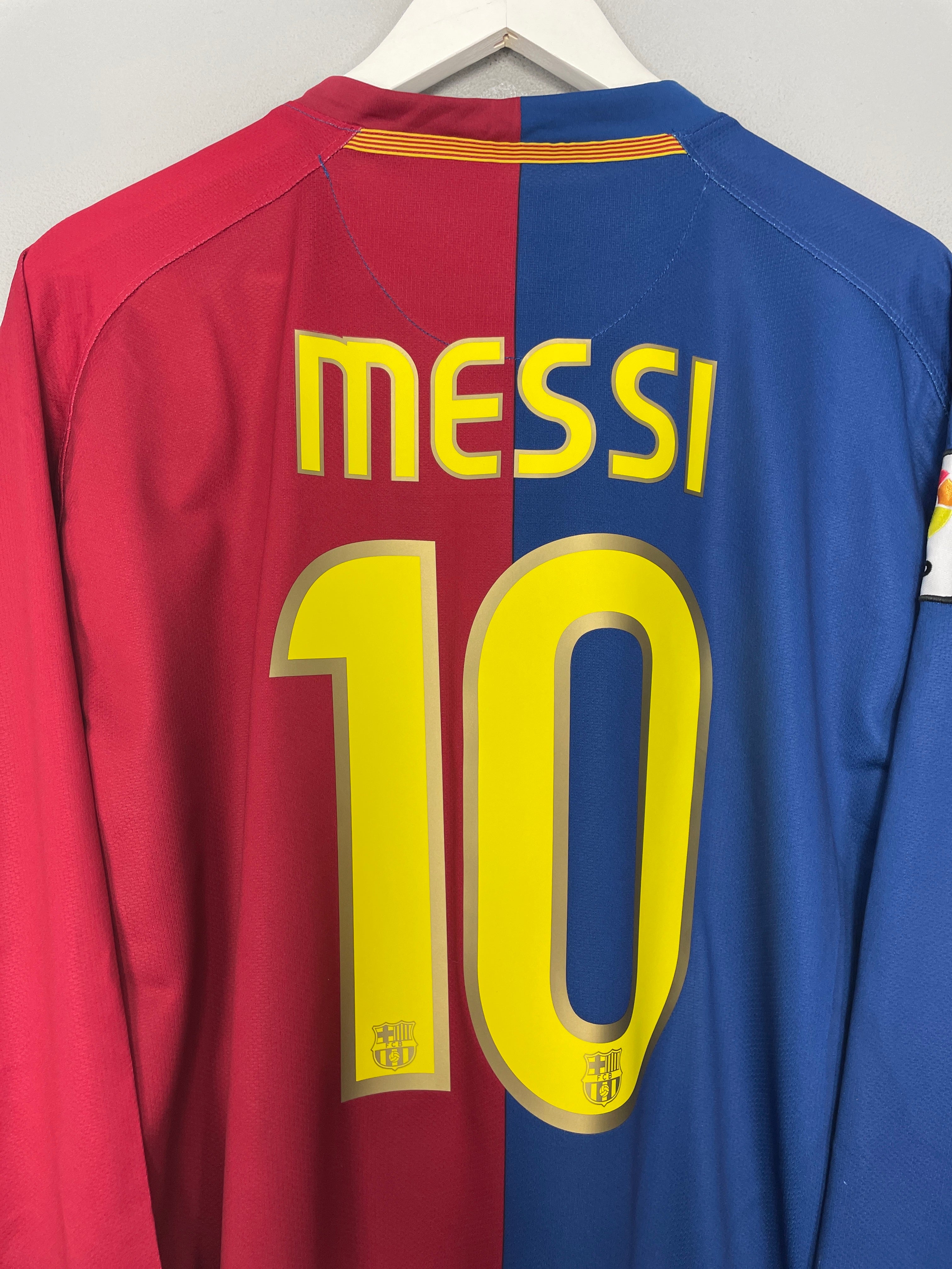 Shop 2008/10 BARCELONA MESSI #10 L/S HOME SHIRT (XL) NIKE, classic football shirts, vintage football shirts & retro soccer jerseys at Cult Kits