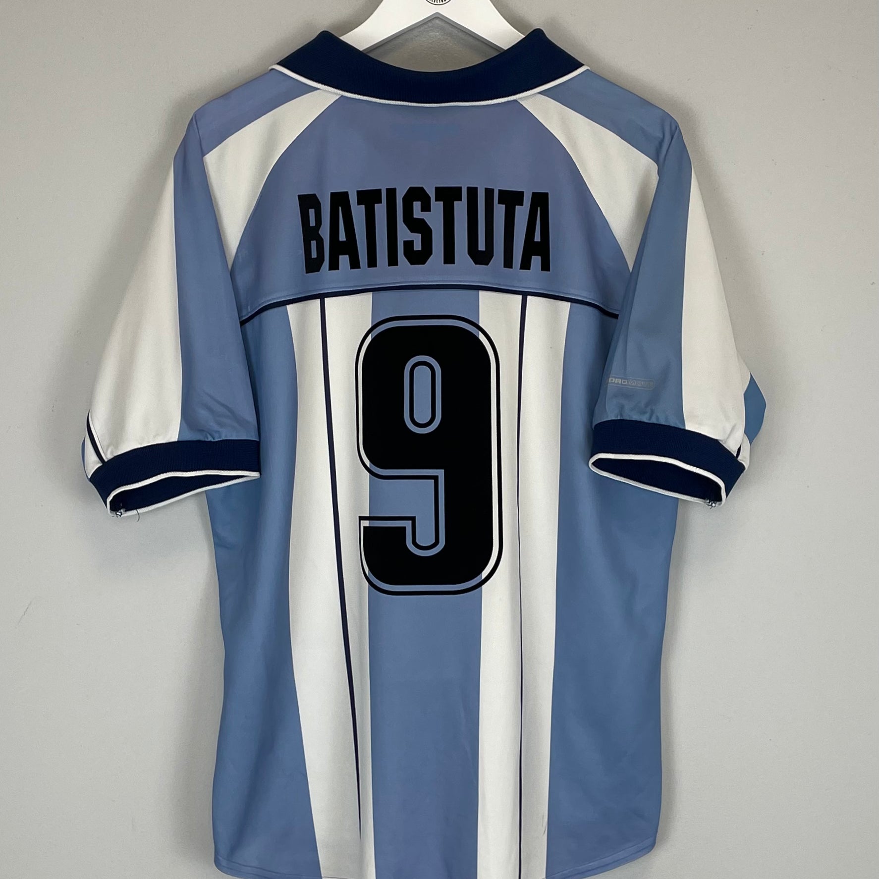 Shop 2001/02 ARGENTINA BATISTUTA #9 HOME SHIRT (L) REEBOK, classic football shirts, vintage football shirts & retro soccer jerseys at Cult Kits