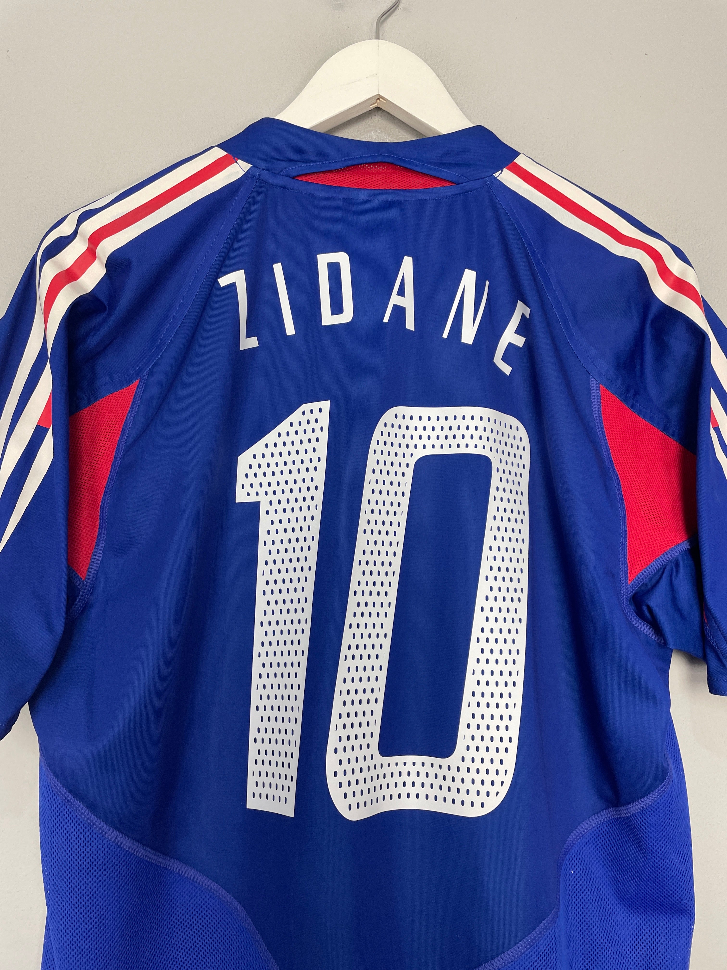 Shop 2004/06 FRANCE ZIDANE #10 HOME SHIRT (M) ADIDAS, classic football shirts, vintage football shirts & retro soccer jerseys at Cult Kits