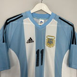 Shop 2002/04 ARGENTINA VERON #11 HOME SHIRT (M) ADIDAS, classic football shirts, vintage football shirts & retro soccer jerseys at Cult Kits