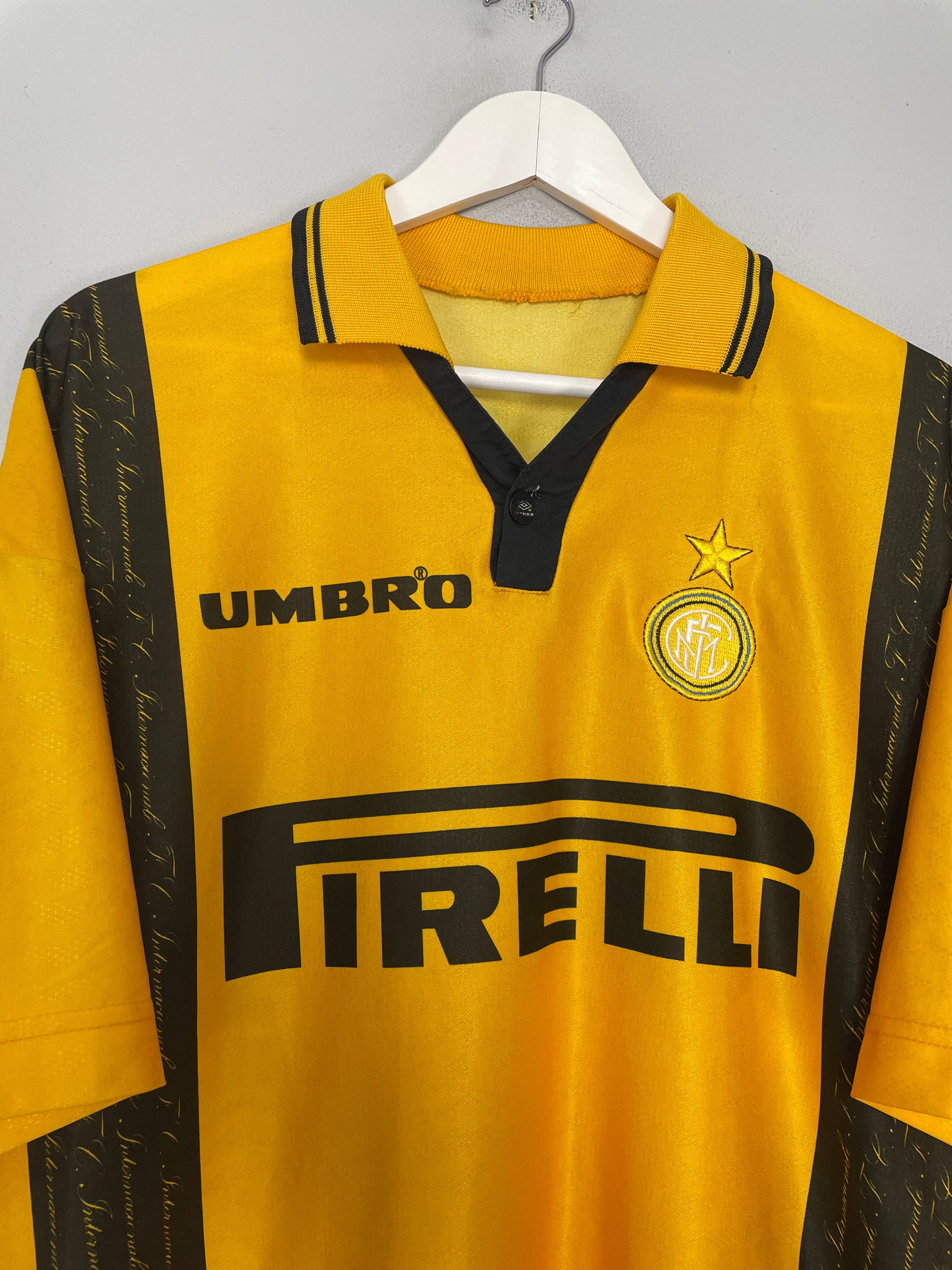 Shop 1996/97 INTER MILAN RONALDO #10 THIRD SHIRT (XL) UMBRO, classic football shirts, vintage football shirts & retro soccer jerseys at Cult Kits