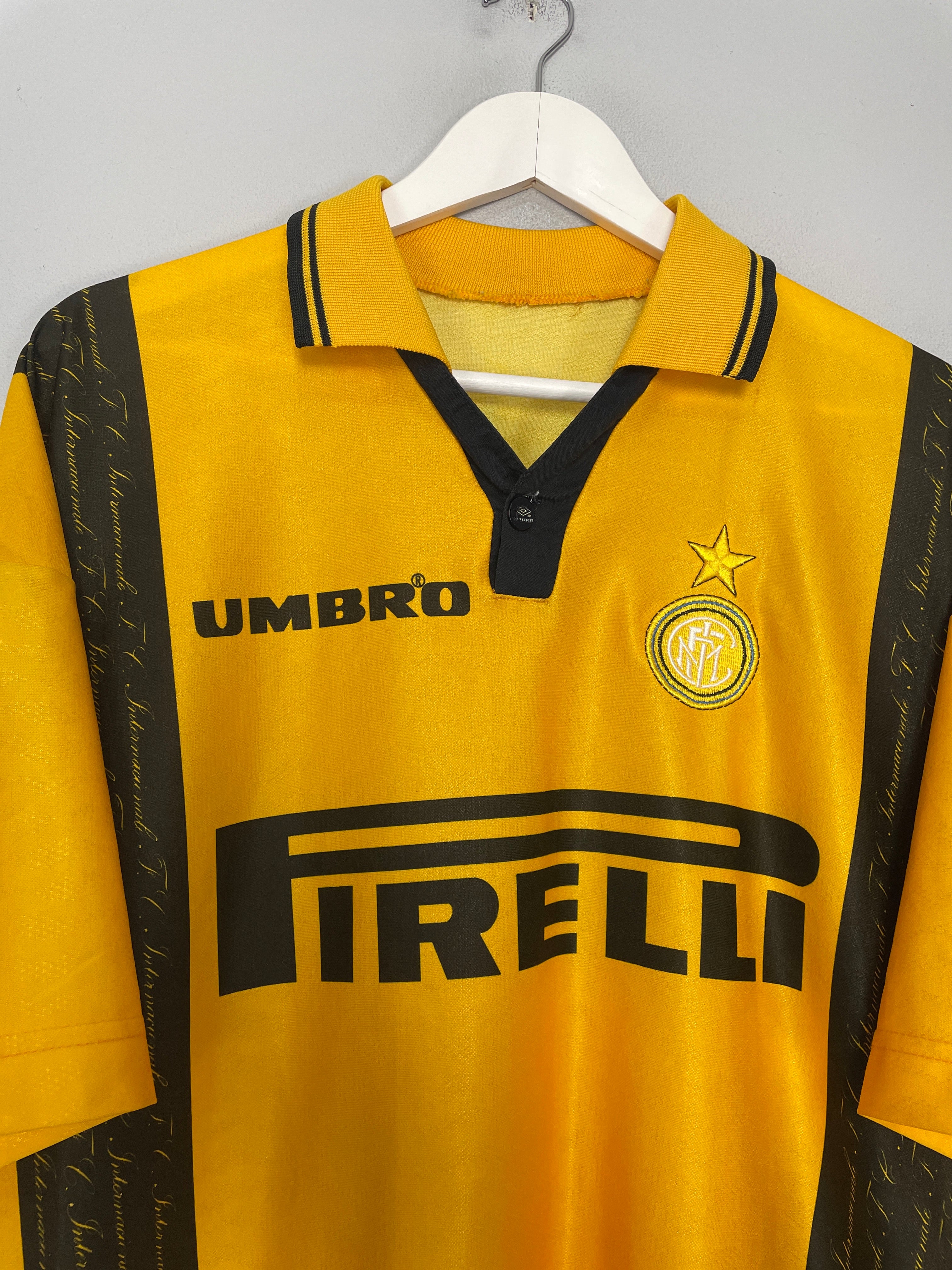 Shop 1996/97 INTER MILAN RONALDO #10 THIRD SHIRT (XL) UMBRO, classic football shirts, vintage football shirts & retro soccer jerseys at Cult Kits