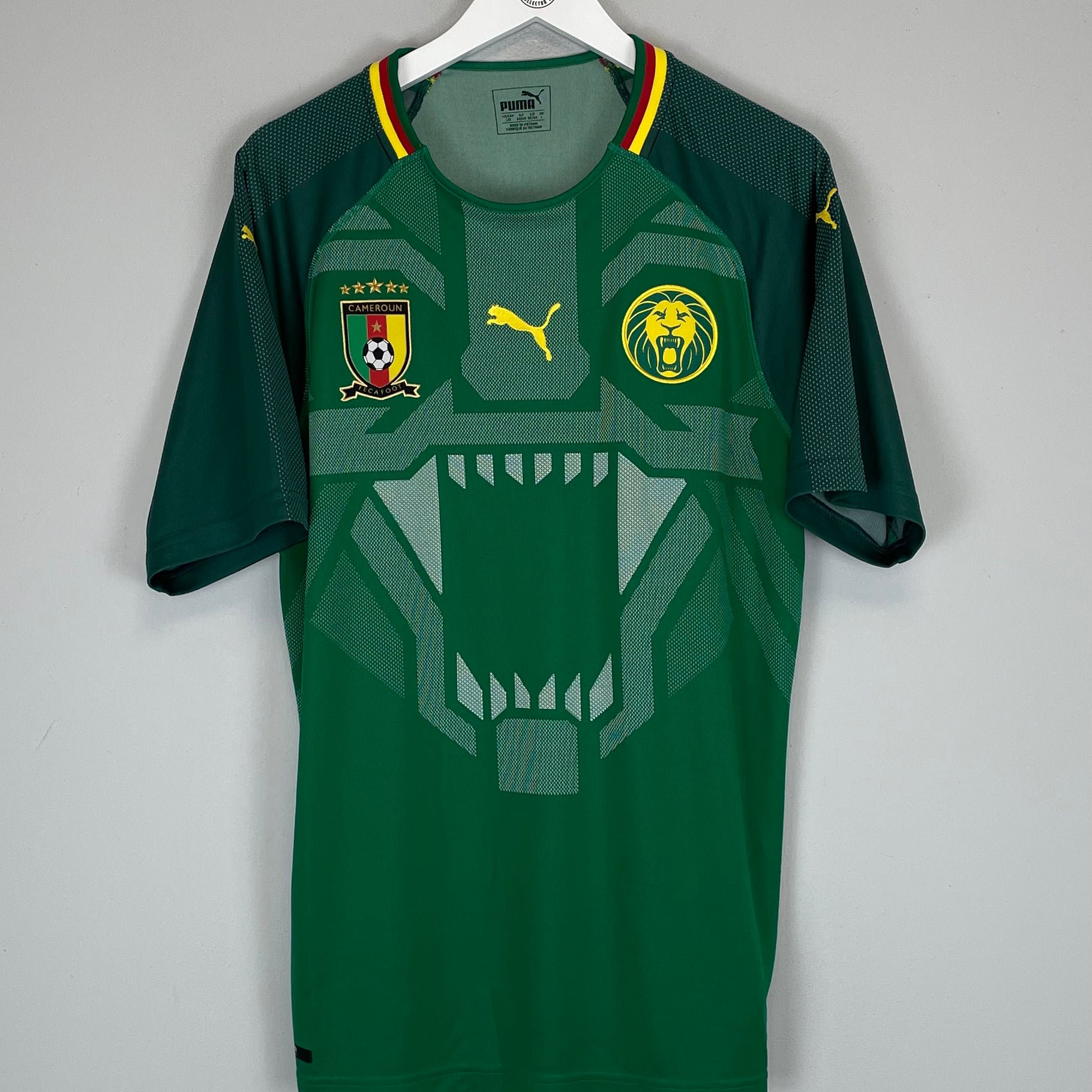Shop 2018/19 CAMEROON *BNWT* HOME SHIRT (L) PUMA, classic football shirts, vintage football shirts & retro soccer jerseys at Cult Kits