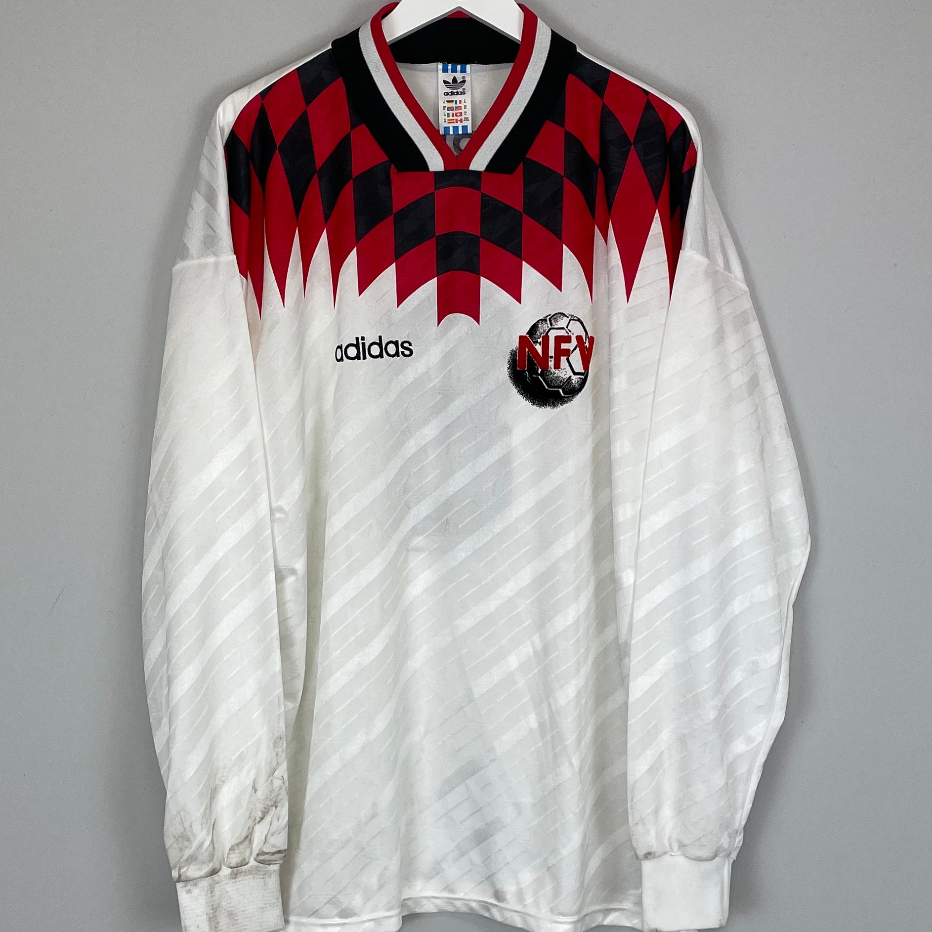 Shop 1994/95 ADIDAS L/S TEMPLATE SHIRT (XL), classic football shirts, vintage football shirts & retro soccer jerseys at Cult Kits