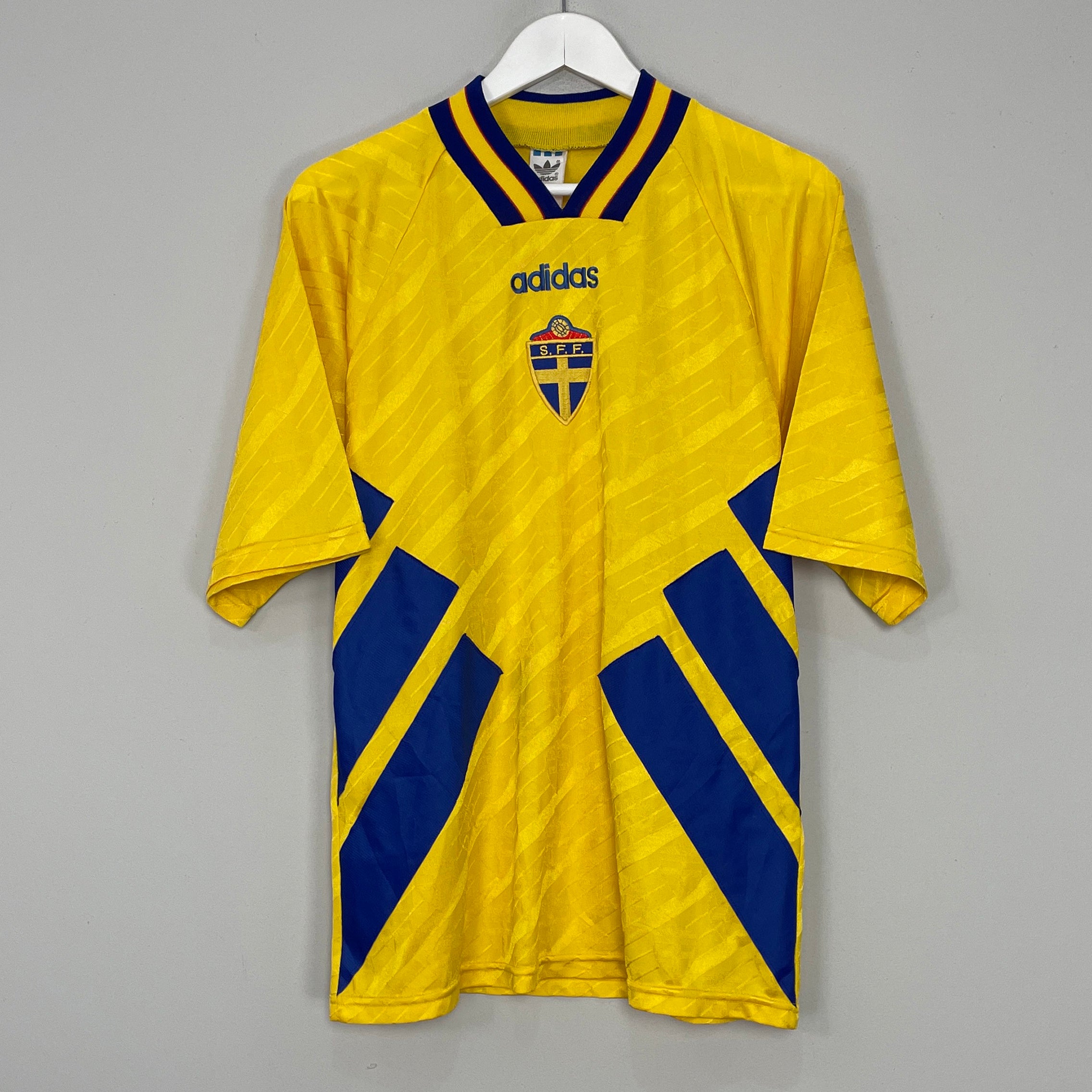 Shop 1994/95 SWEDEN HOME SHIRT (L) ADIDAS, classic football shirts, vintage football shirts & retro soccer jerseys at Cult Kits