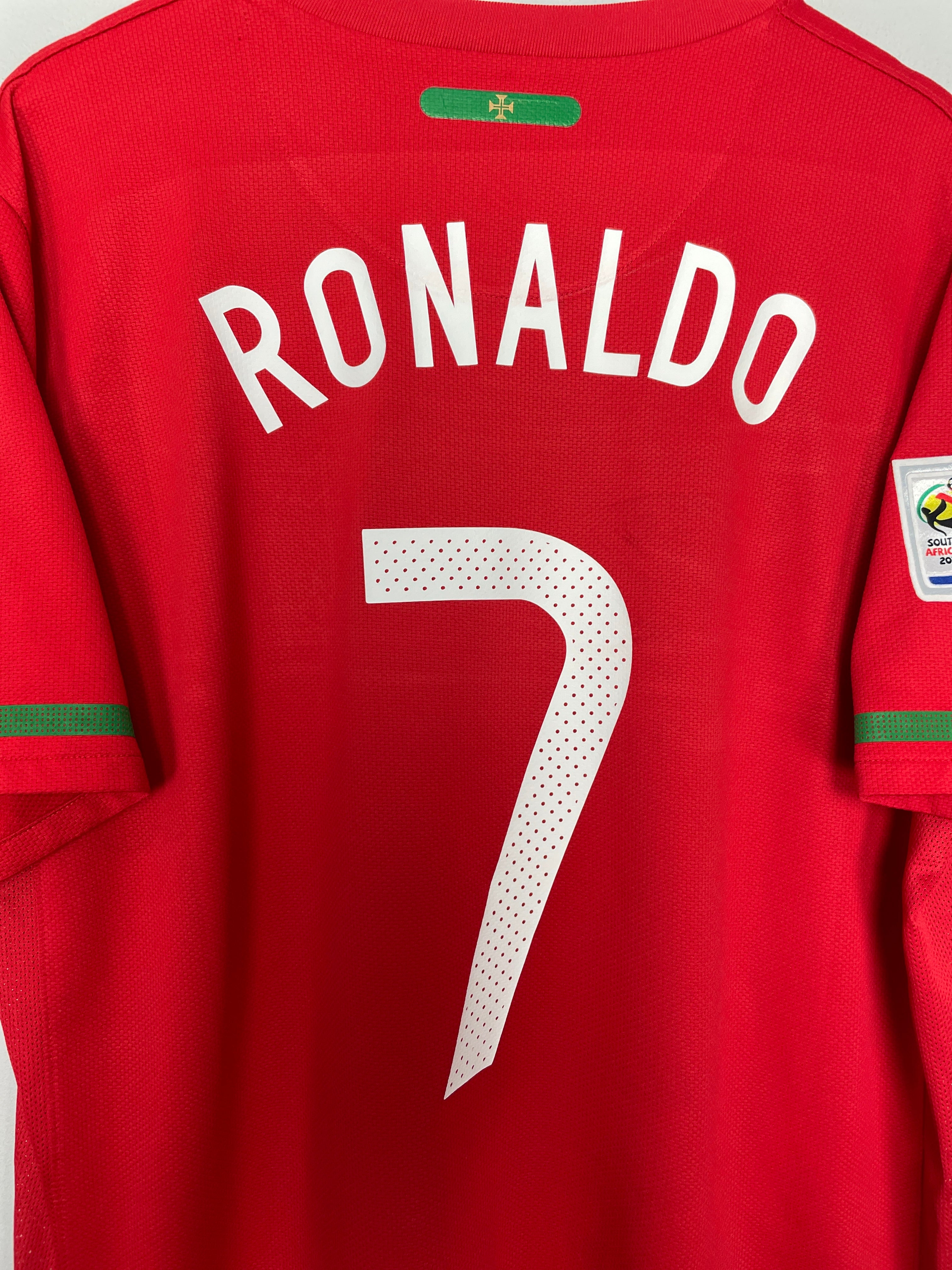 Shop 2010/11 PORTUGAL RONALDO #7 HOME SHIRT (XL) NIKE, classic football shirts, vintage football shirts & retro soccer jerseys at Cult Kits