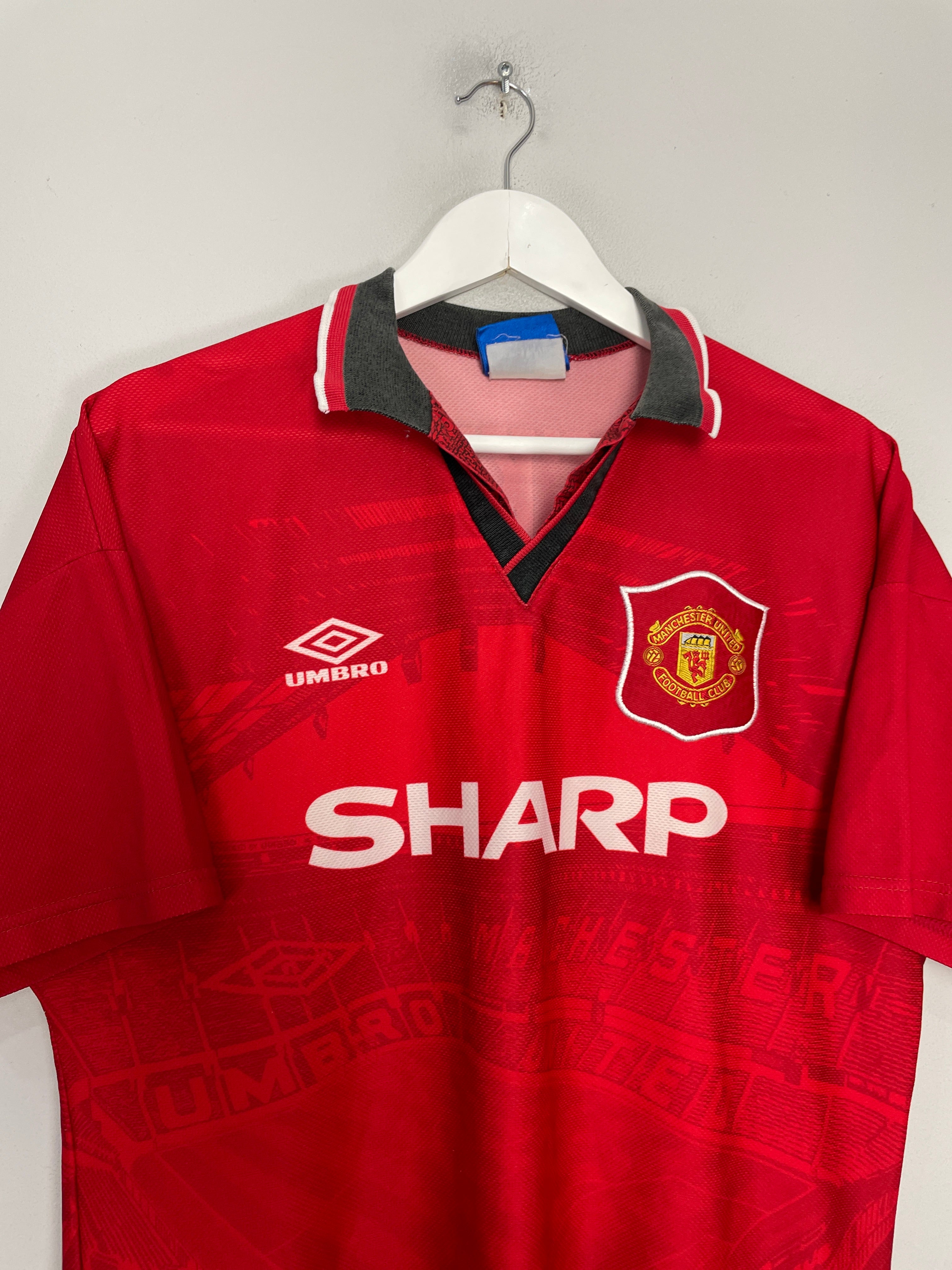 Shop 1994/96 MANCHESTER UNITED BECKHAM #24 HOME SHIRT (L) UMBRO, classic football shirts, vintage football shirts & retro soccer jerseys at Cult Kits