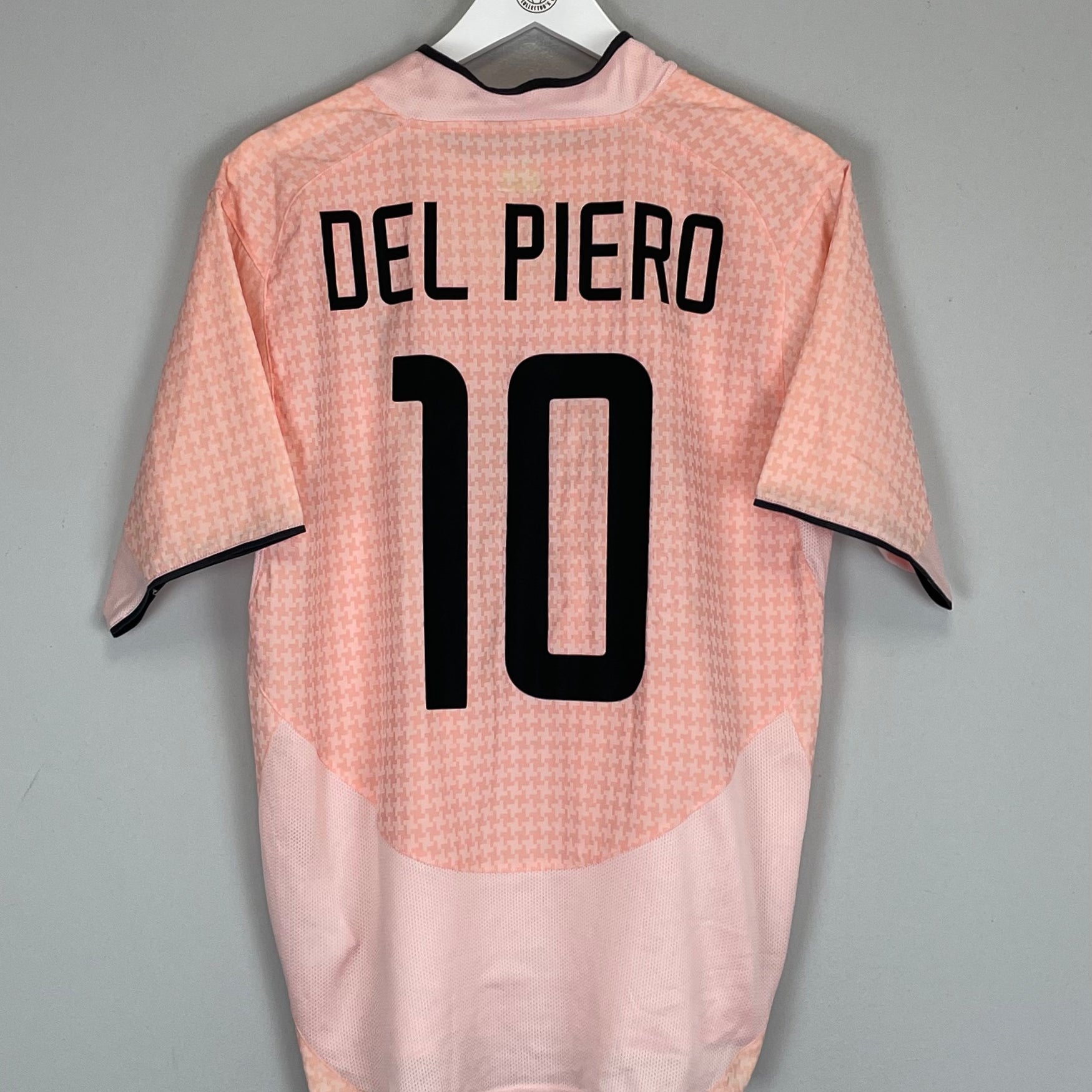Shop 2003/04 JUVENTUS DEL PIERO #10 AWAY SHIRT (M) NIKE, classic football shirts, vintage football shirts & retro soccer jerseys at Cult Kits