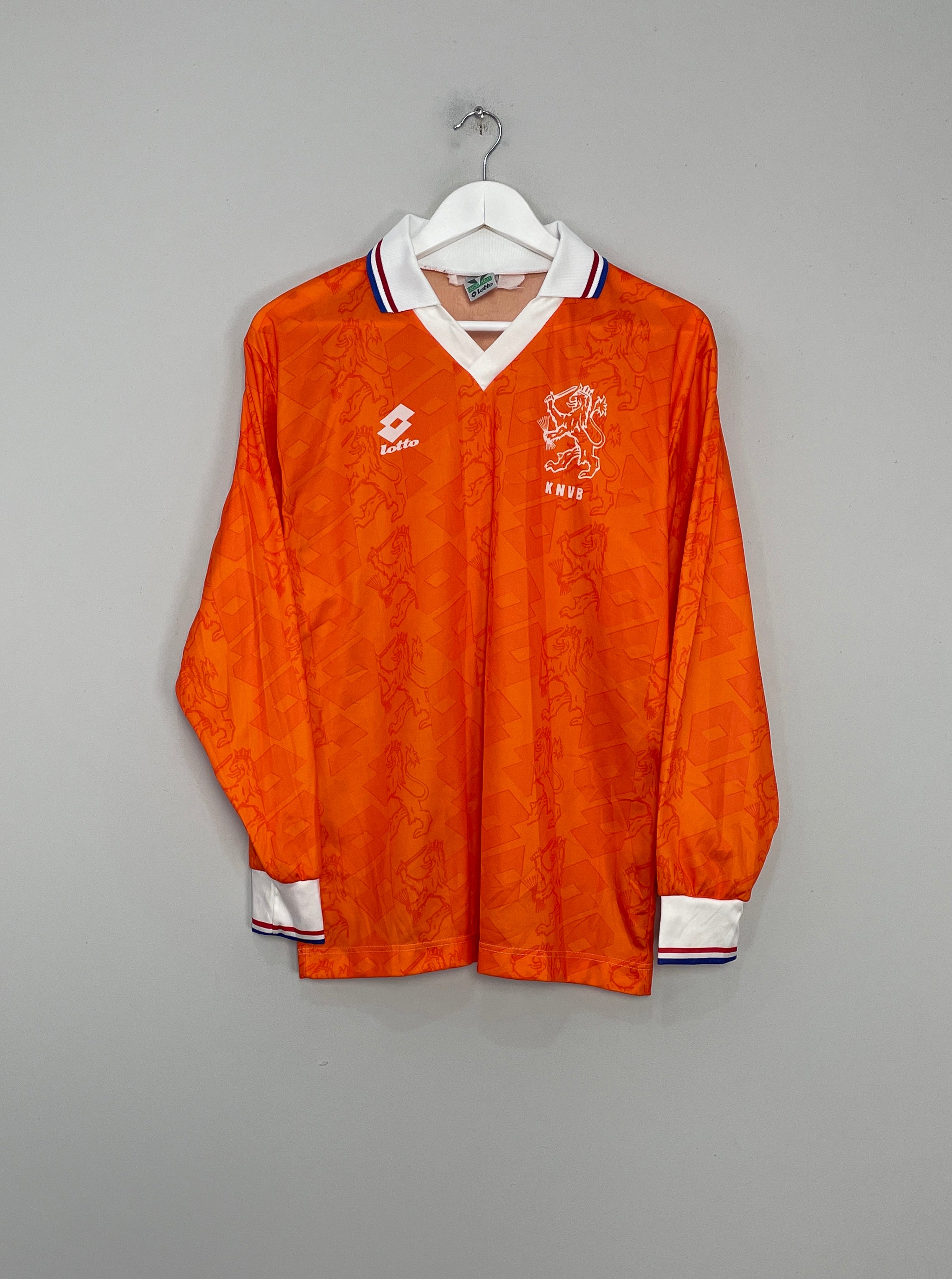 Shop 1994/95 NETHERLANDS #11 L/S HOME SHIRT (M) LOTTO, classic football shirts, vintage football shirts & retro soccer jerseys at Cult Kits