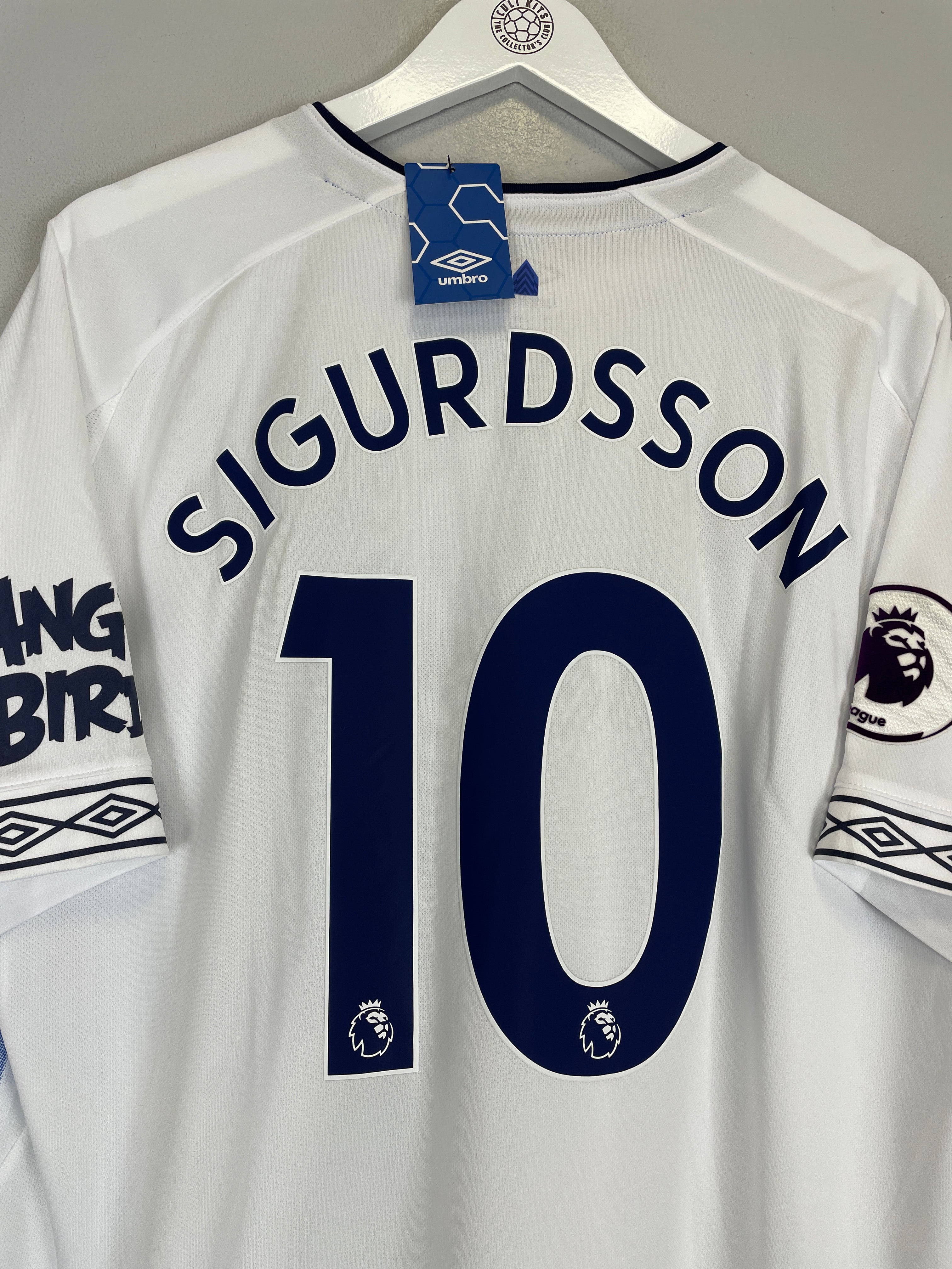 Shop 2018/19 EVERTON SIGURDSSON #10 *BNWT* THIRD SHIRT (XXL) UMBRO, classic football shirts, vintage football shirts & retro soccer jerseys at Cult Kits