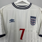 Shop 1999/01 ENGLAND BECKHAM #7 HOME SHIRT (XL) UMBRO, classic football shirts, vintage football shirts & retro soccer jerseys at Cult Kits