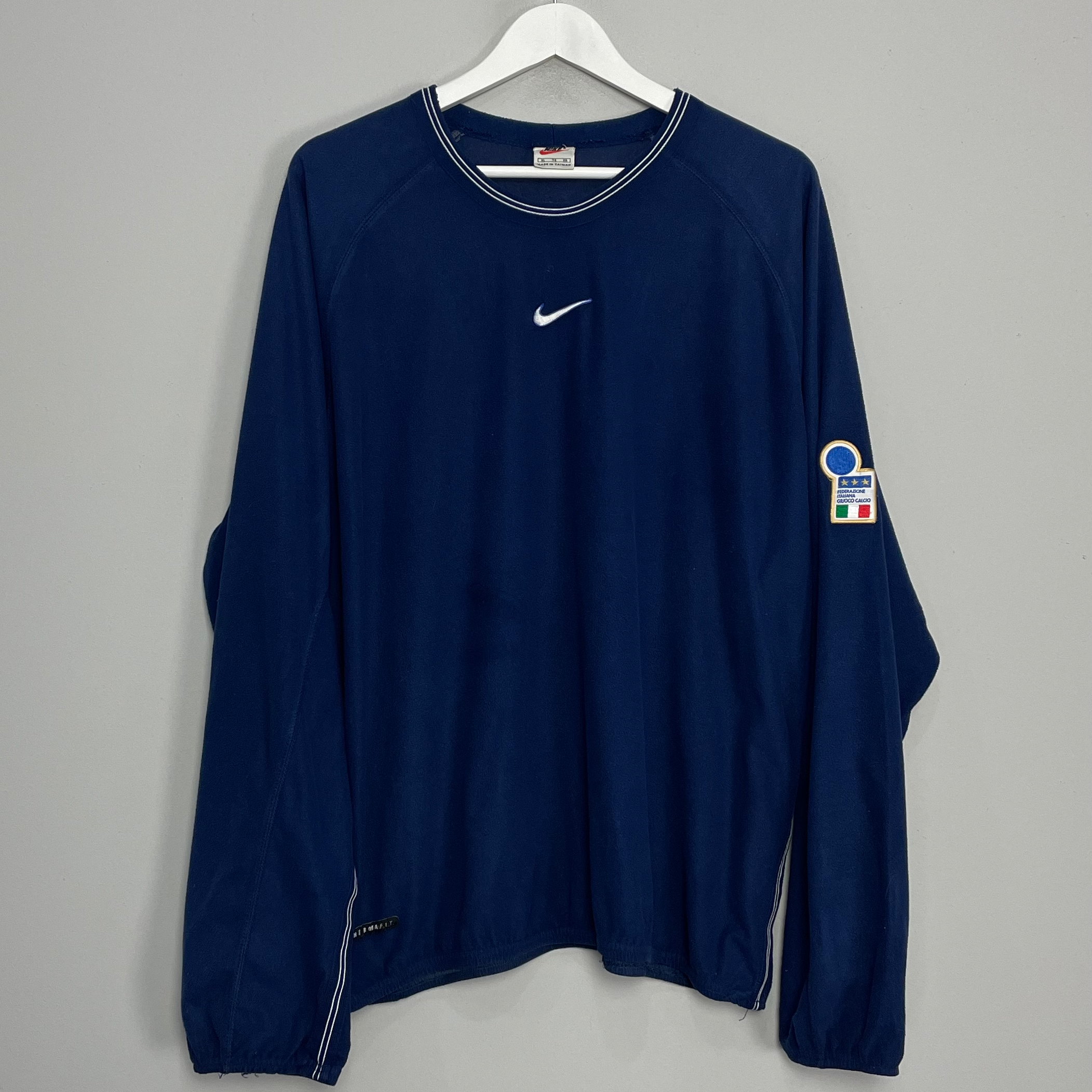 Shop 1998/99 ITALY FLEECE JUMPER (XL) NIKE, classic football shirts, vintage football shirts & retro soccer jerseys at Cult Kits