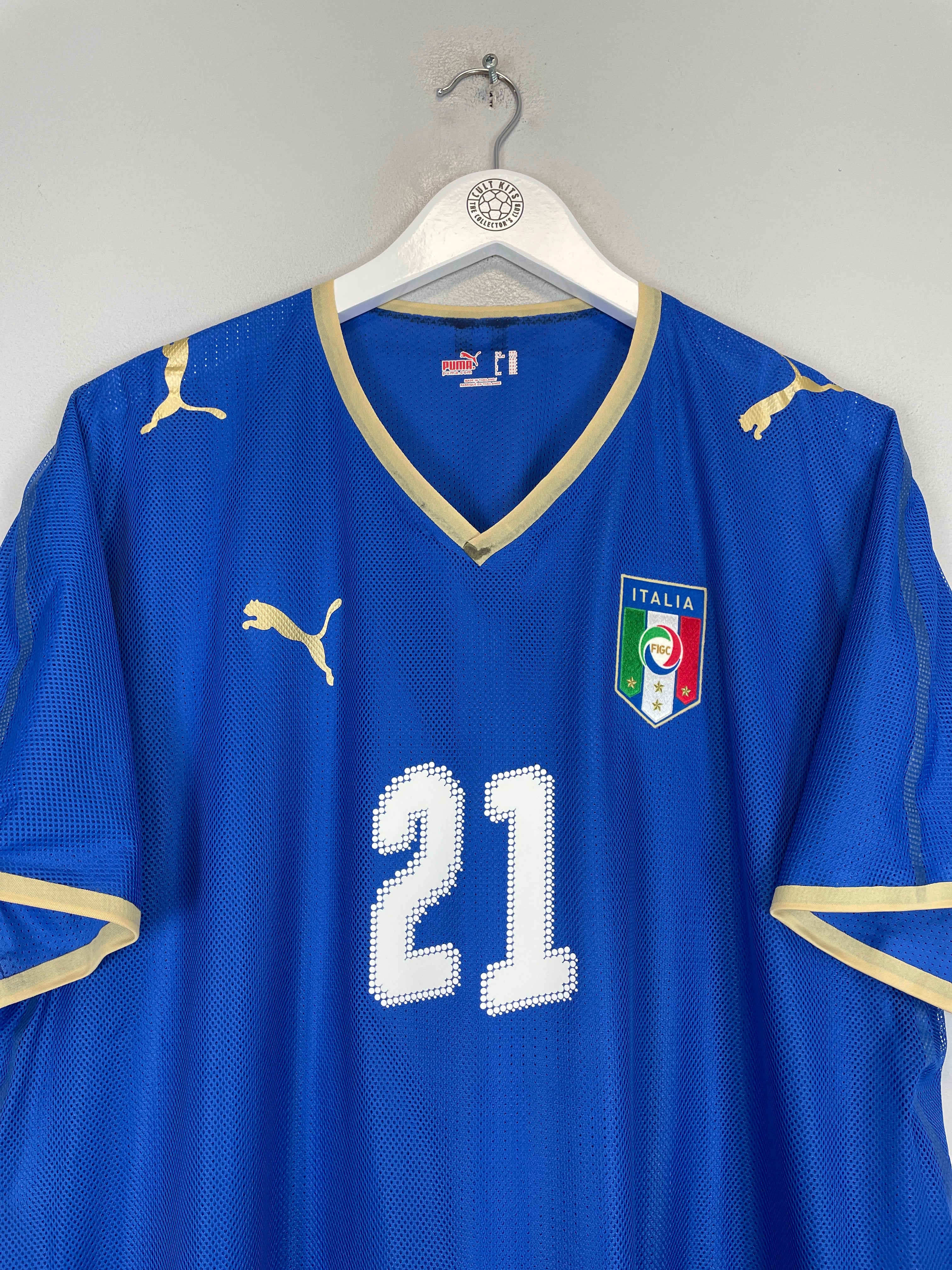 2007/08 Italy Puma home shirt featuring Andrea Pirlo #21 in excellent condition, size XXL.