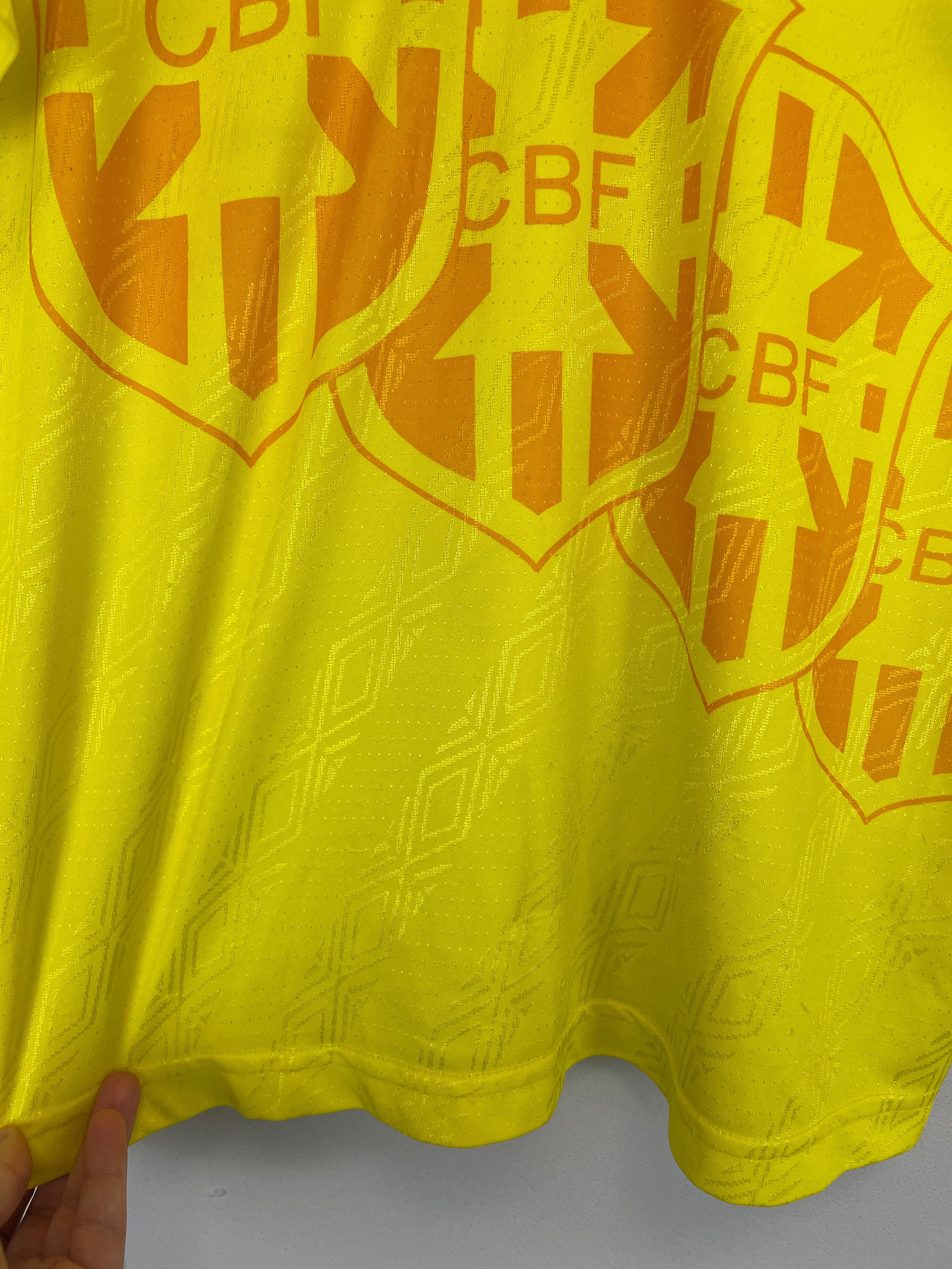 Shop 1994/97 BRAZIL HOME SHIRT (L) UMBRO, classic football shirts, vintage football shirts & retro soccer jerseys at Cult Kits
