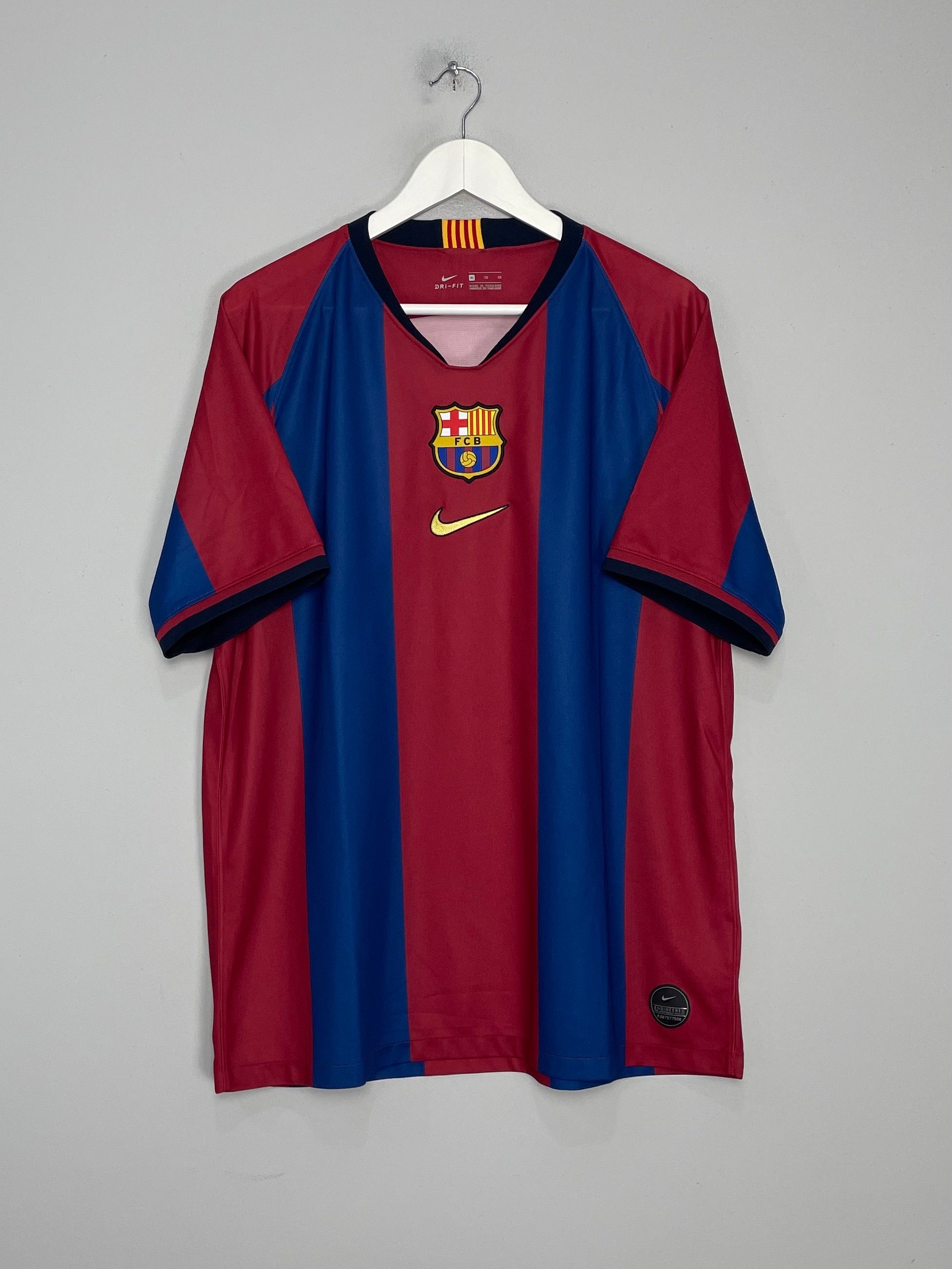 Shop 2019/20 BARCELONA 'EL CLASSICO' HOME SHIRT (XL) NIKE, classic football shirts, vintage football shirts & retro soccer jerseys at Cult Kits