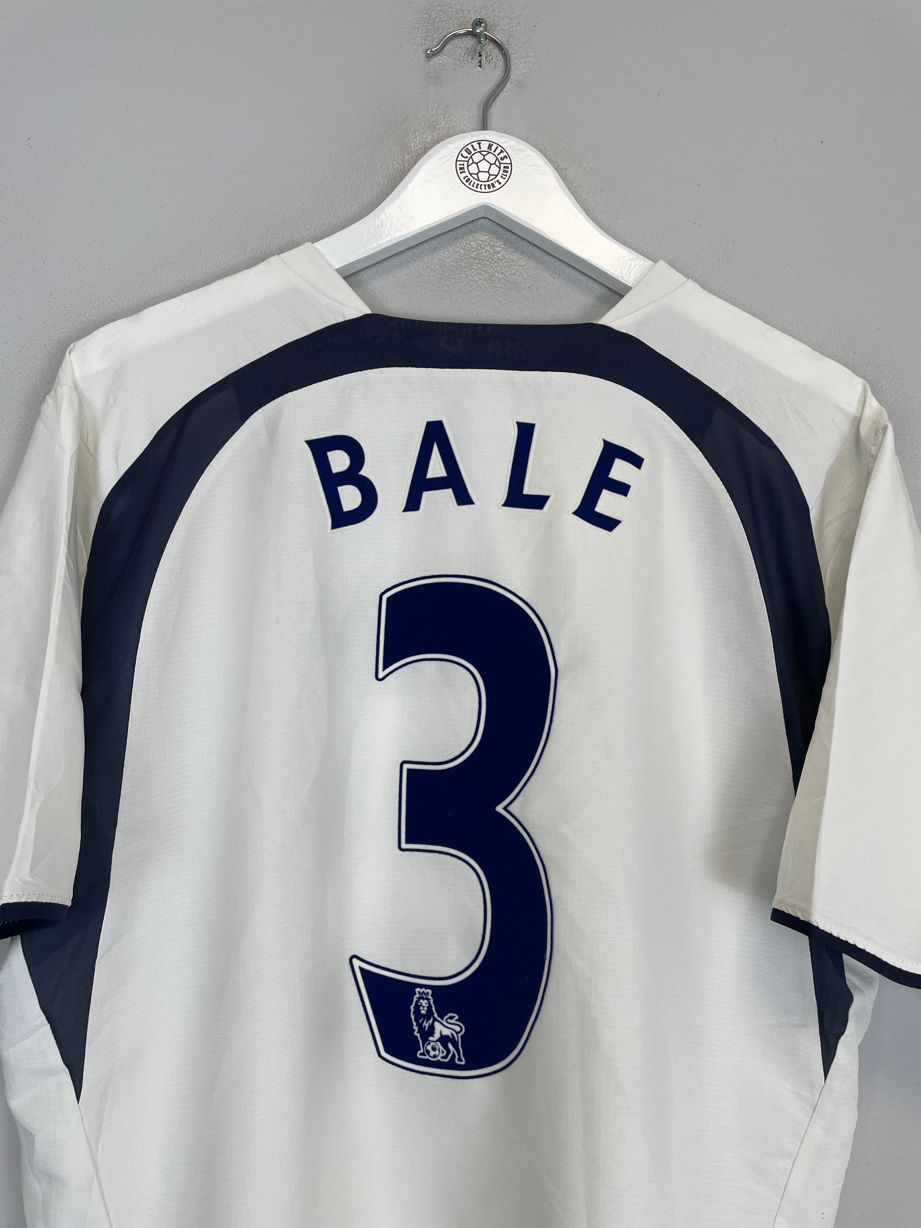 Shop 2006/07 TOTTENHAM BALE #3 HOME SHIRT (L) PUMA, classic football shirts, vintage football shirts & retro soccer jerseys at Cult Kits