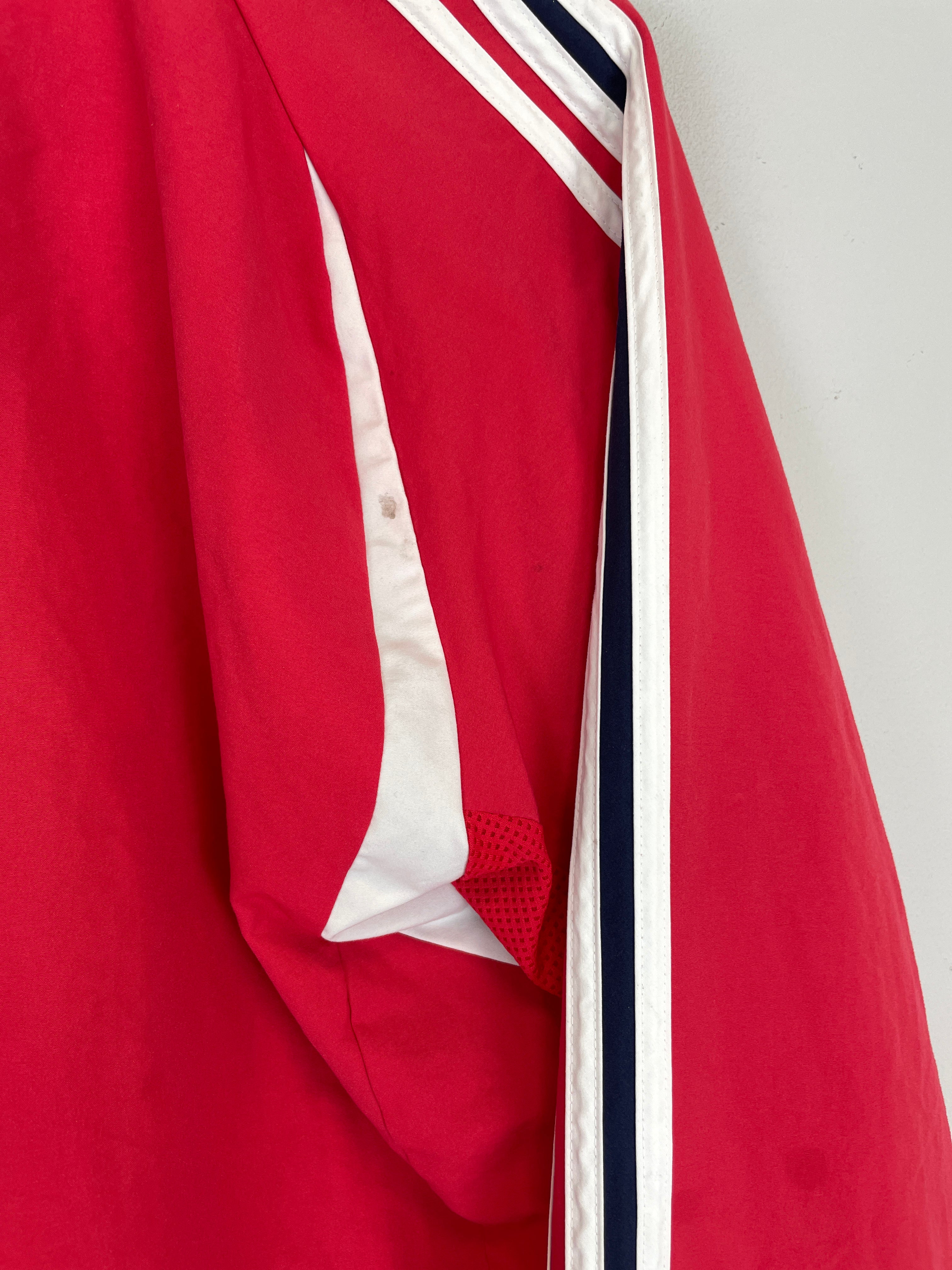 Shop 2006 FRANCE TRACK JACKET (M) ADIDAS, classic football shirts, vintage football shirts & retro soccer jerseys at Cult Kits