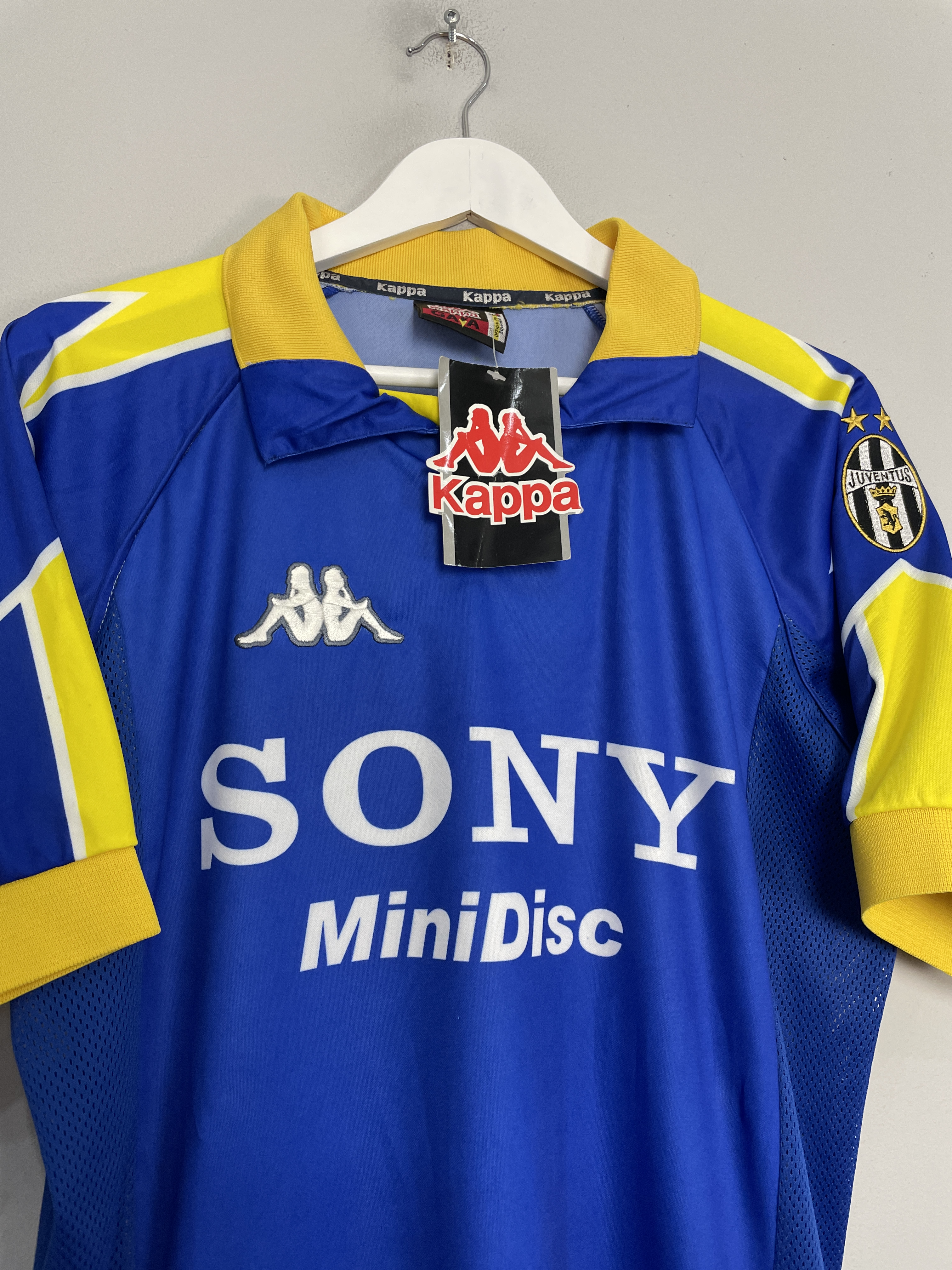 Shop 1997/98 JUVENTUS ZIDANE #21 *BNWT* THIRD SHIRT (M) KAPPA, classic football shirts, vintage football shirts & retro soccer jerseys at Cult Kits