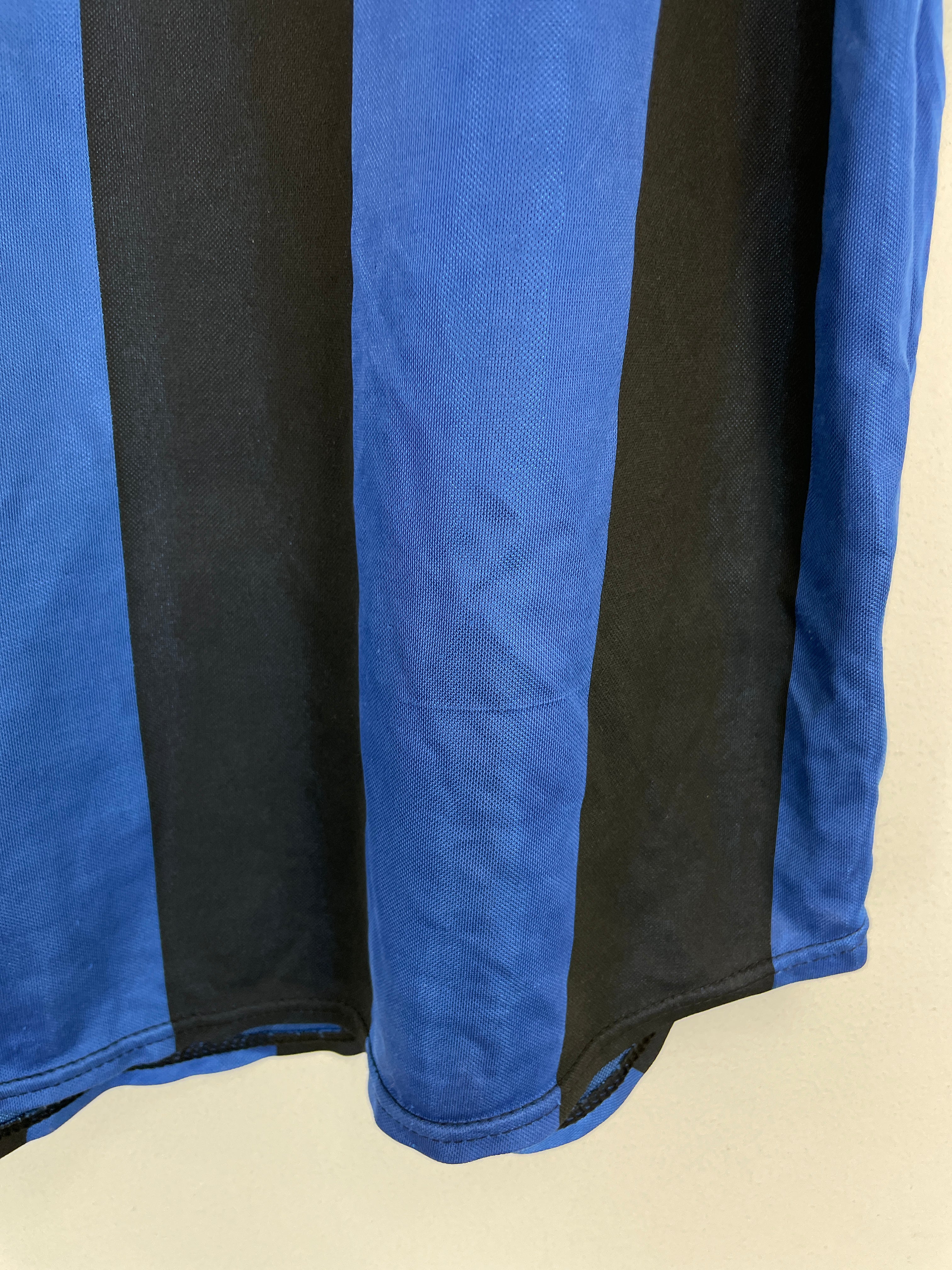 Shop 1999/00 INTER MILAN RECOBA #20 HOME SHIRT (M) NIKE, classic football shirts, vintage football shirts & retro soccer jerseys at Cult Kits