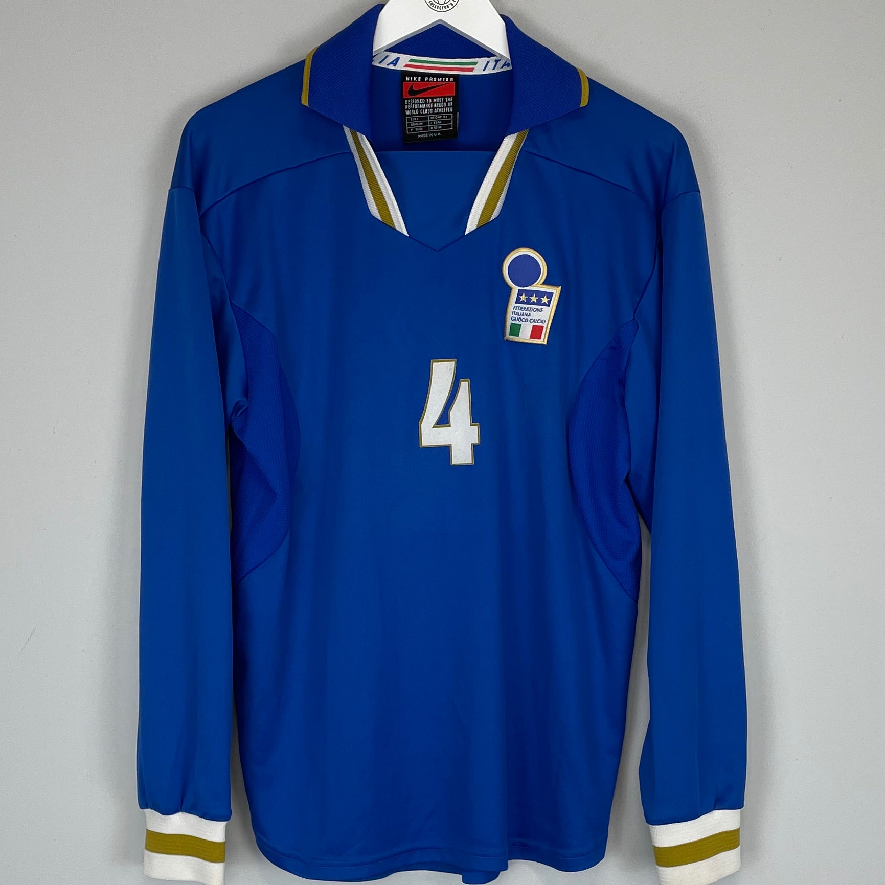 Shop 1996/97 ITALY L/S *PLAYER ISSUE* HOME SHIRT (L) NIKE, classic football shirts, vintage football shirts & retro soccer jerseys at Cult Kits