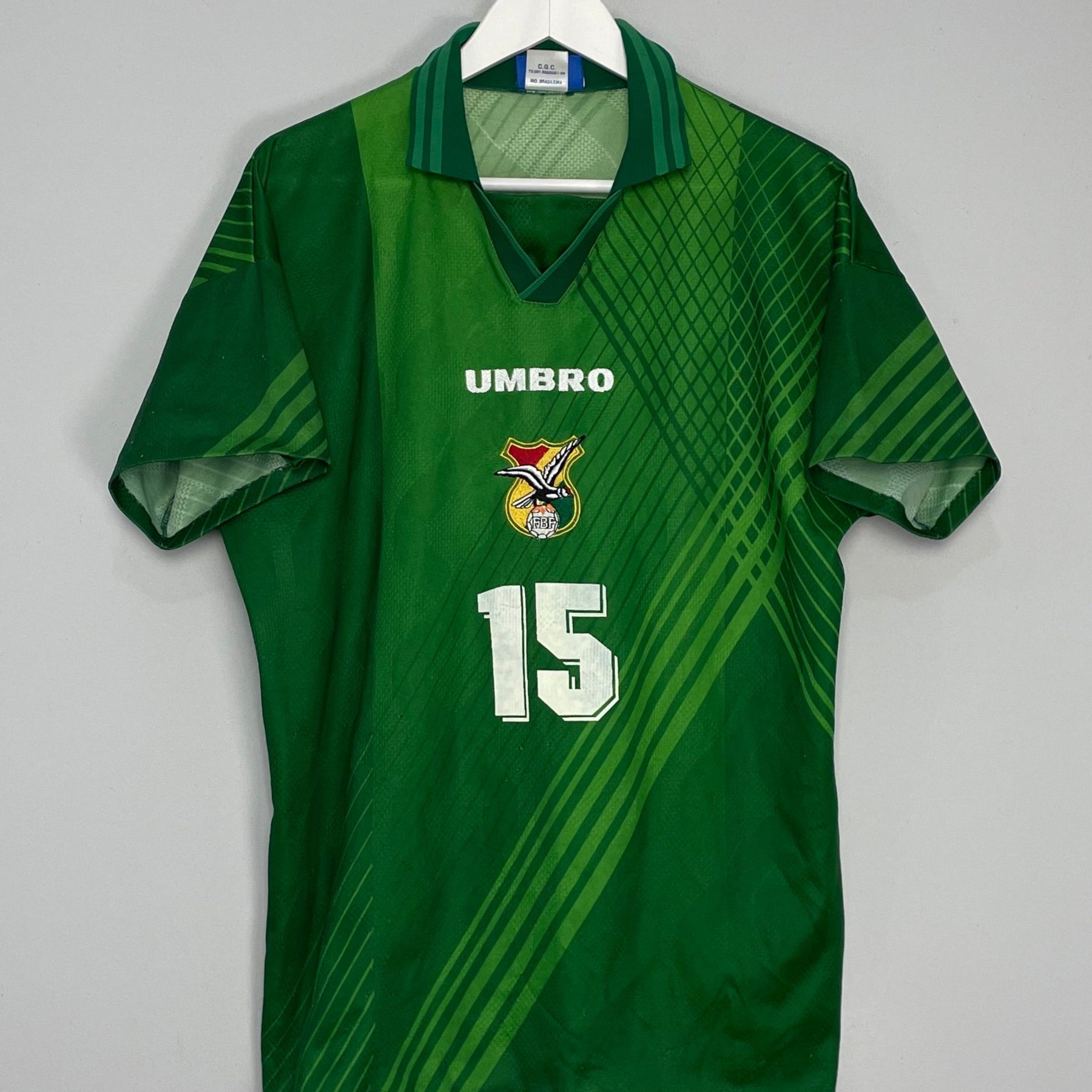 Shop 1996/97 BOLIVIA #15 HOME SHIRT (L) UMBRO, classic football shirts, vintage football shirts & retro soccer jerseys at Cult Kits