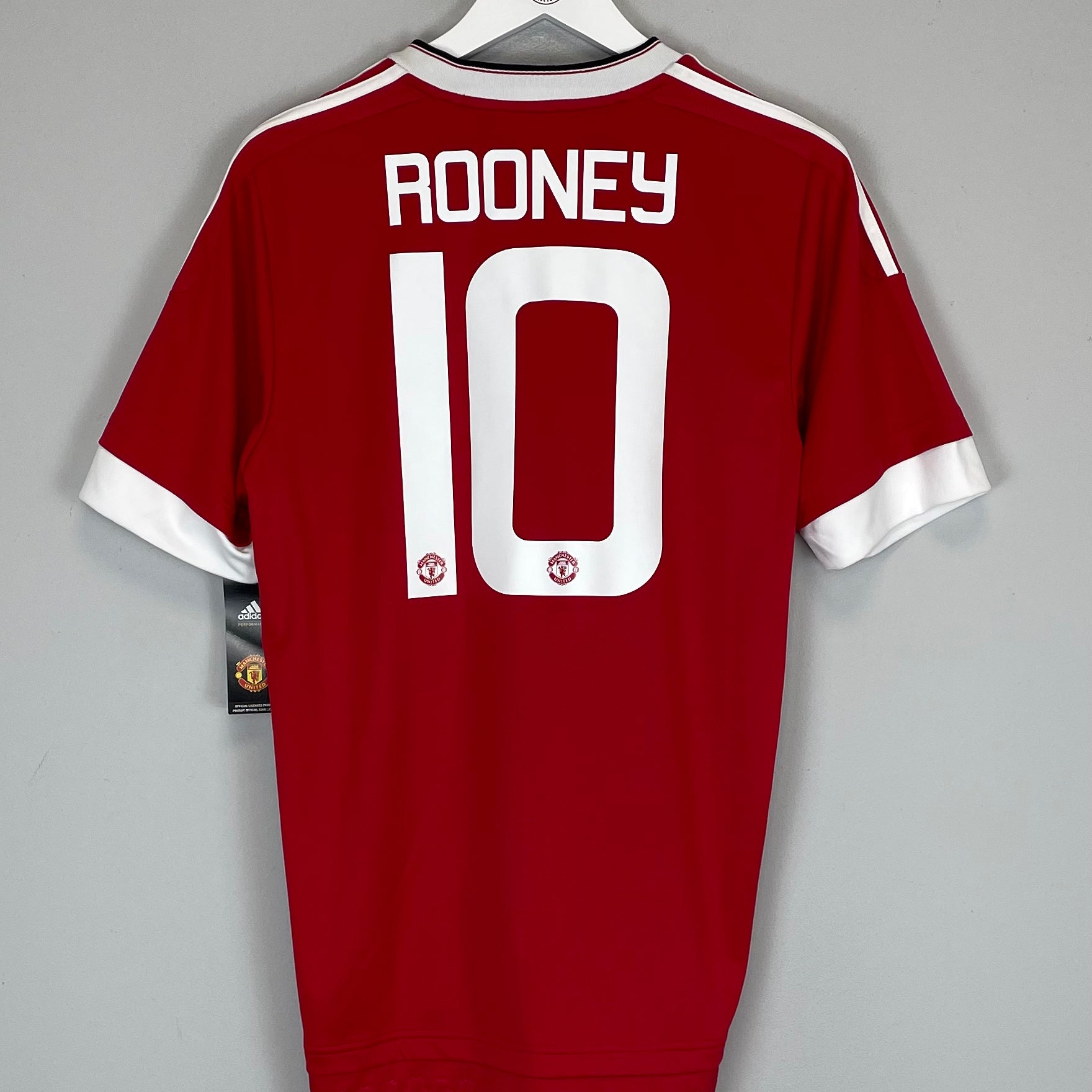 Shop 2015/16 MANCHESTER UNITED ROONEY #10 *BNWT* HOME SHIRT (M) ADIDAS, classic football shirts, vintage football shirts & retro soccer jerseys at Cult Kits