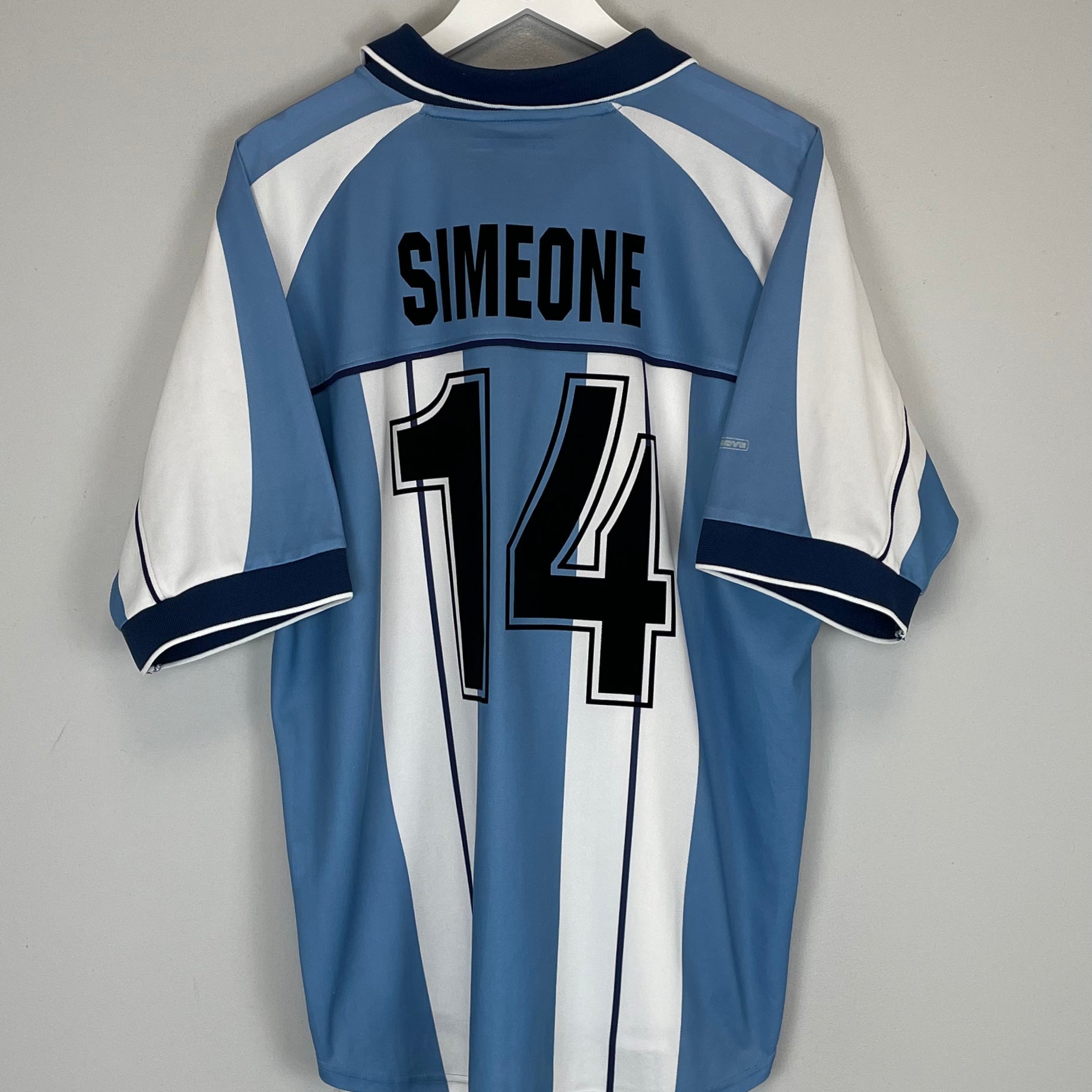 Shop 2000/01 ARGENTINA SIMEONE #14 HOME SHIRT (XL) REEBOK, classic football shirts, vintage football shirts & retro soccer jerseys at Cult Kits