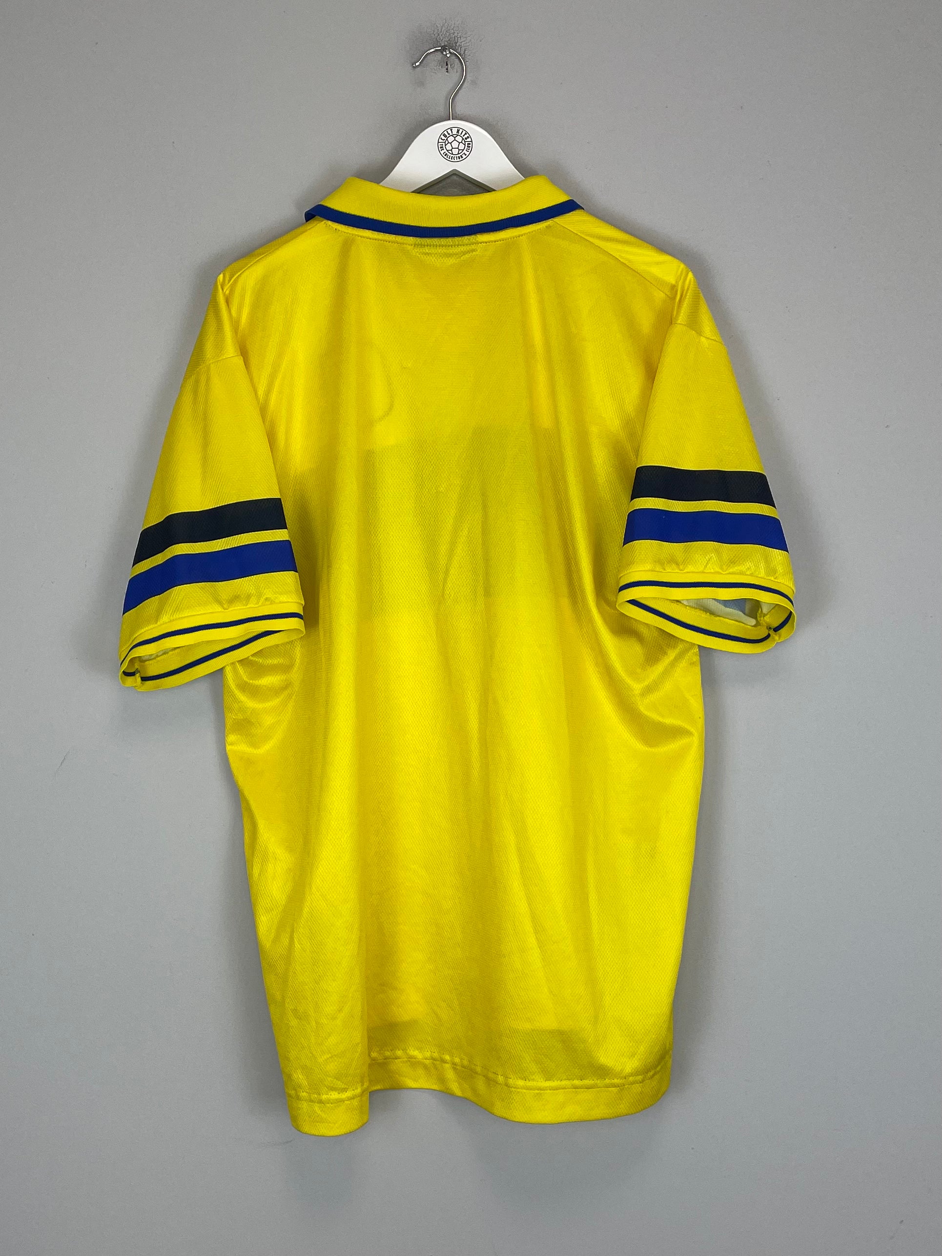 Shop 1998/00 BRONDBY HOME SHIRT (XL) REEBOK, classic football shirts, vintage football shirts & retro soccer jerseys at Cult Kits
