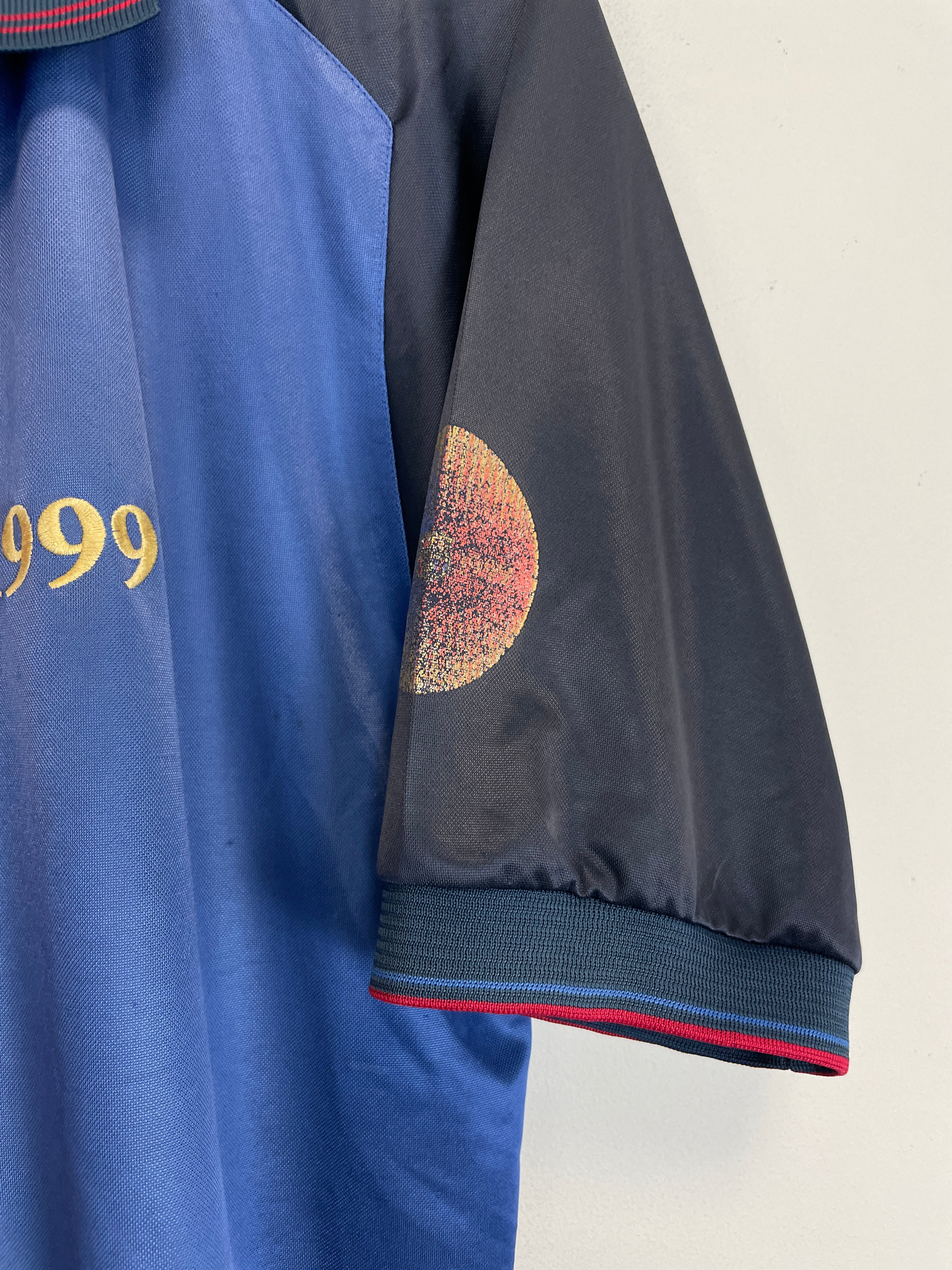 Shop 1998/99 BARCELONA *CENTENARY* HOME SHIRT (L) NIKE, classic football shirts, vintage football shirts & retro soccer jerseys at Cult Kits