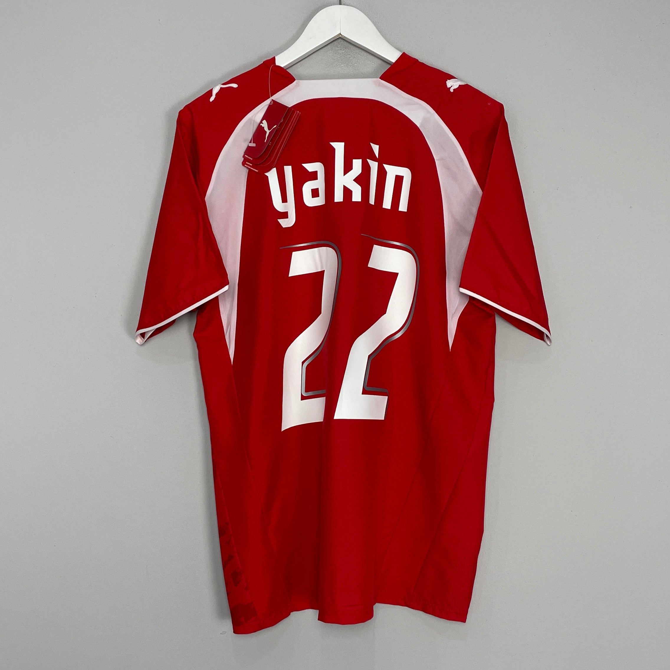 Shop 2006/08 SWITZERLAND YAKIN #22 *BNWT* HOME SHIRT (L) PUMA, classic football shirts, vintage football shirts & retro soccer jerseys at Cult Kits