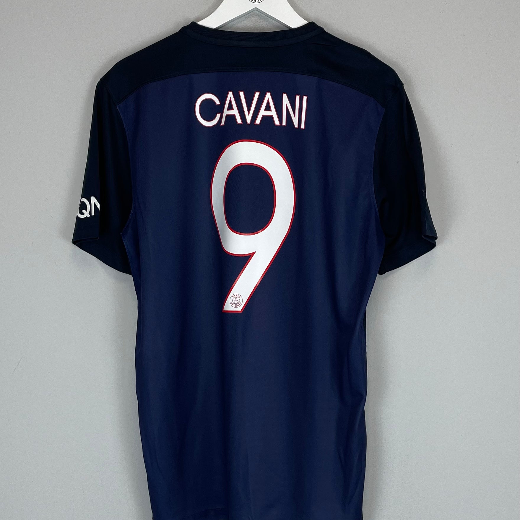 Shop 2015/16 PSG CAVANI #9 HOME SHIRT (L) NIKE, classic football shirts, vintage football shirts & retro soccer jerseys at Cult Kits