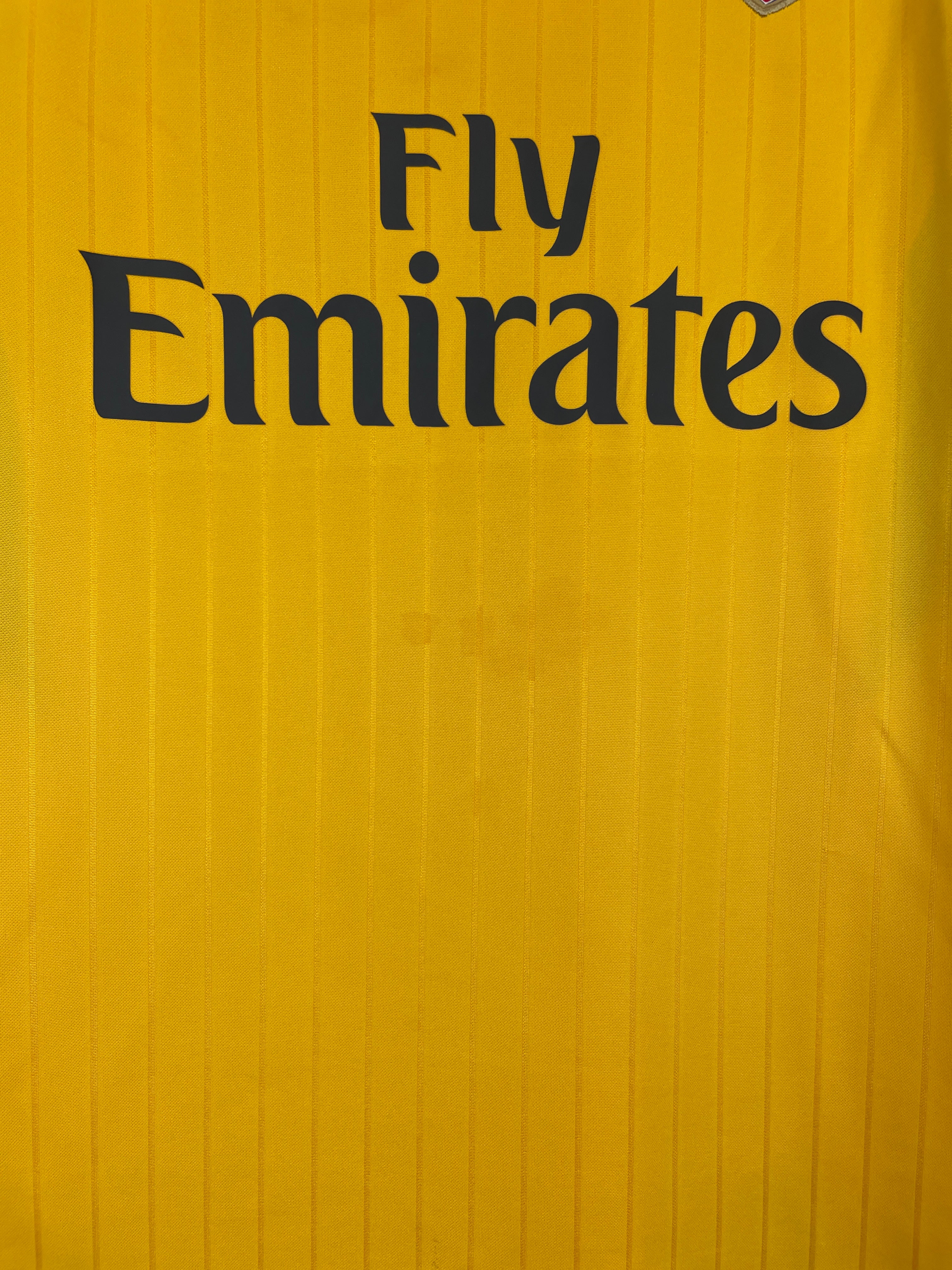 Shop 2016/17 ARSENAL WALCOTT #14 AWAY SHIRT (S) PUMA, classic football shirts, vintage football shirts & retro soccer jerseys at Cult Kits