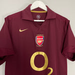Shop 2005/06 ARSENAL HENRY #14 HOME SHIRT (M) NIKE, classic football shirts, vintage football shirts & retro soccer jerseys at Cult Kits