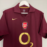 Shop 2005/06 ARSENAL HENRY #14 HOME SHIRT (M) NIKE, classic football shirts, vintage football shirts & retro soccer jerseys at Cult Kits